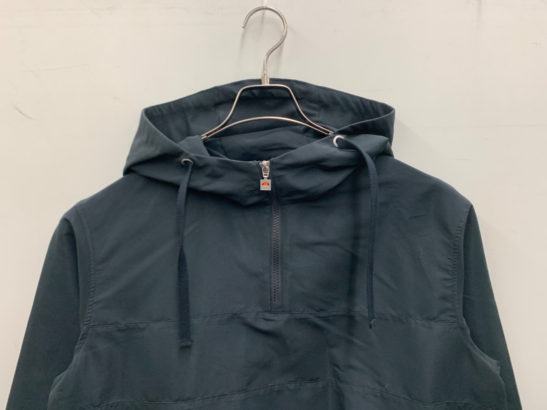 中古・古着通販】ellesse (エレッセ) アノラックパーカー ブラック