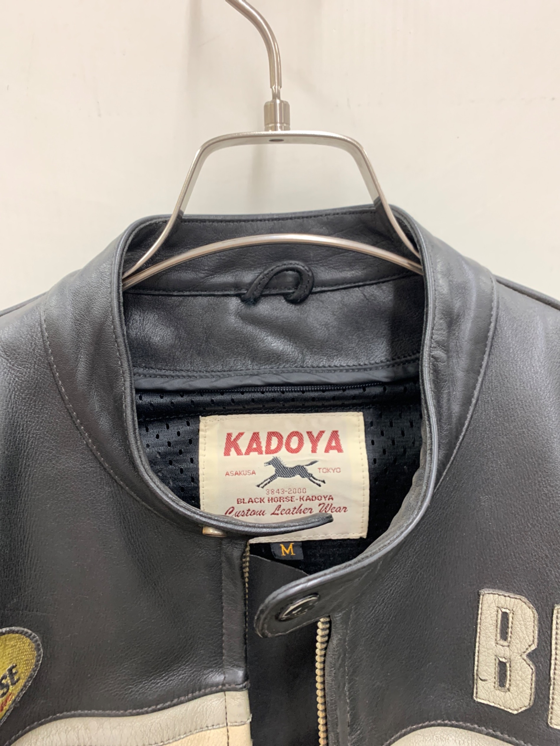 KADOYAライダースジャケット 1935年創業の革ジャンメーカーKADOYAが仮面ライダー1号と仮面ライダー