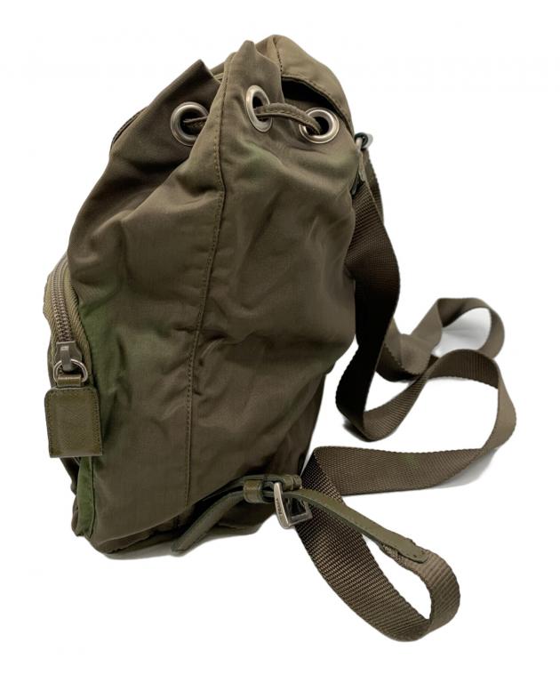 良品 プラダ ビンテージ ナイロン 軽量 リュック オリーブ レディース メンズ 中古・古着通販】PRADA (プラダ) ナイロンリュック オリーブ｜ブランド