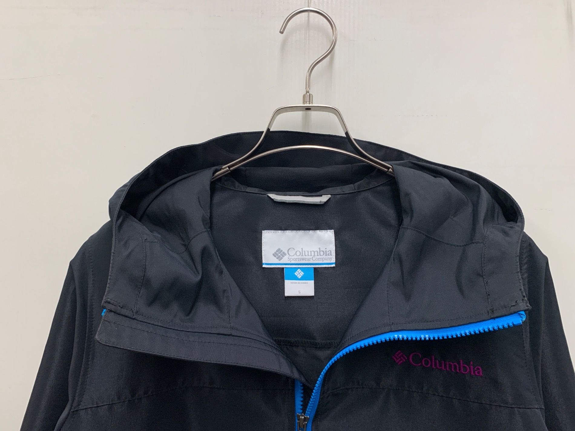 中古・古着通販】Columbia (コロンビア) ナイロンジャケット ブラック 