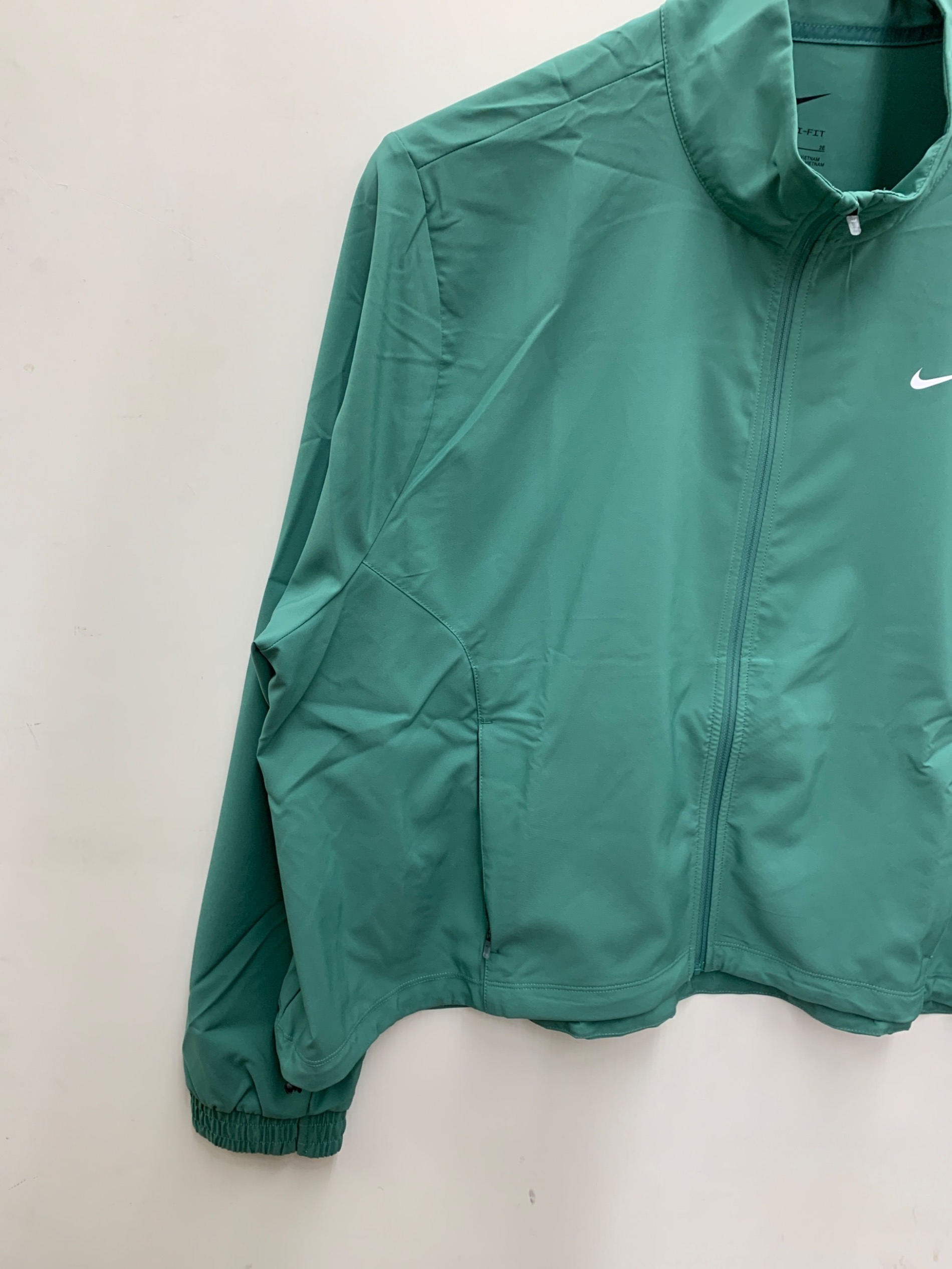 中古・古着通販】NIKE (ナイキ) ナイロンジャケット グリーン サイズ:F