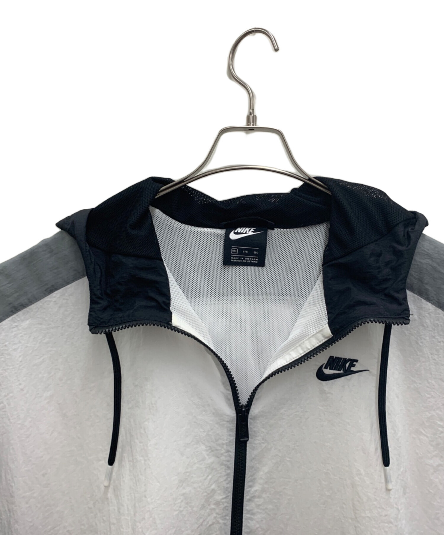 中古・古着通販】NIKE (ナイキ) ナイロンジャケット ホワイト×ブラック 