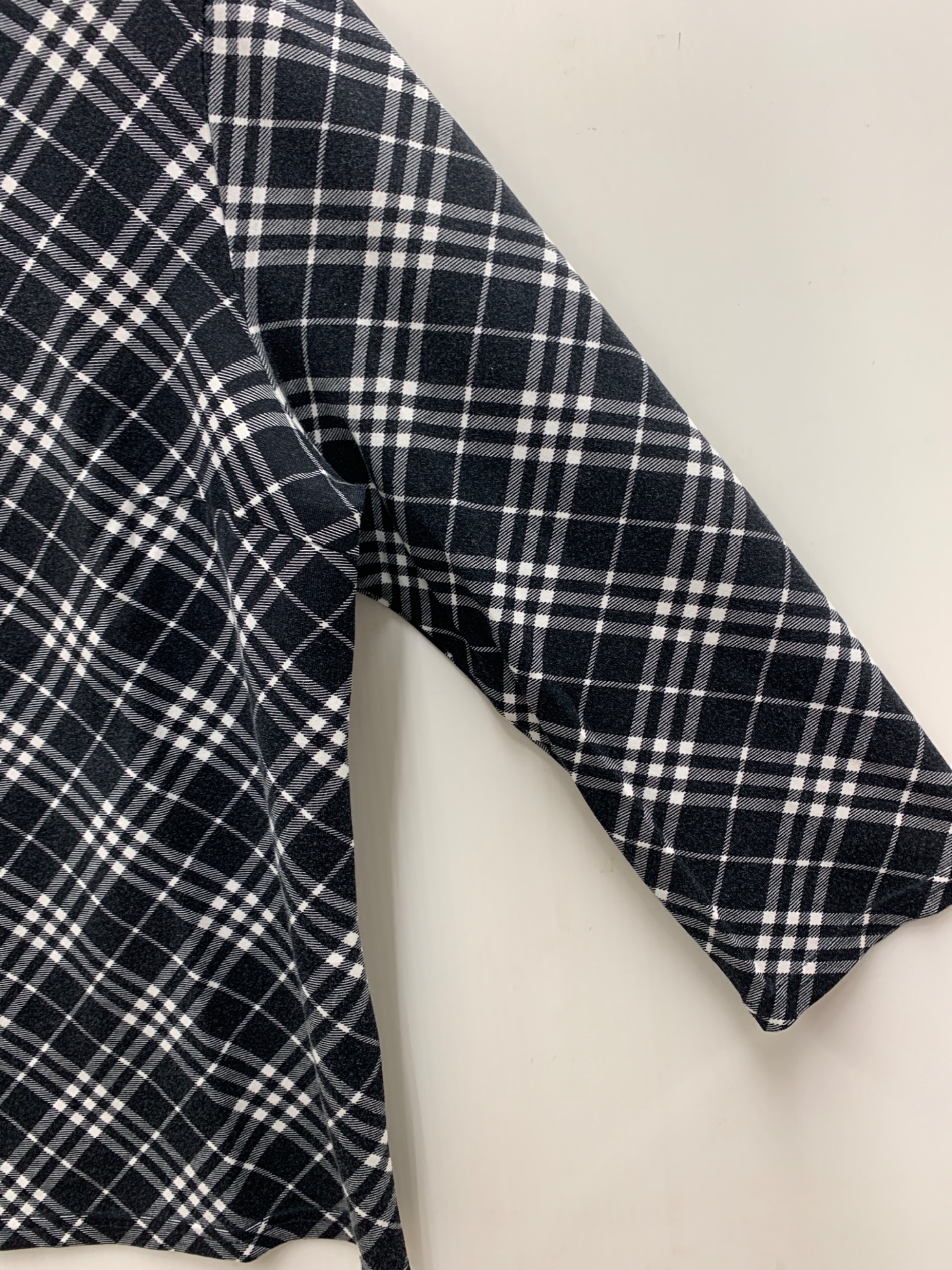 ２点　バーバリー ロンドン カットソー 長袖 ロンT 襟フリル ノバチェック 黒 中古・古着通販】BURBERRY LONDON (バーバリーロンドン) 長袖