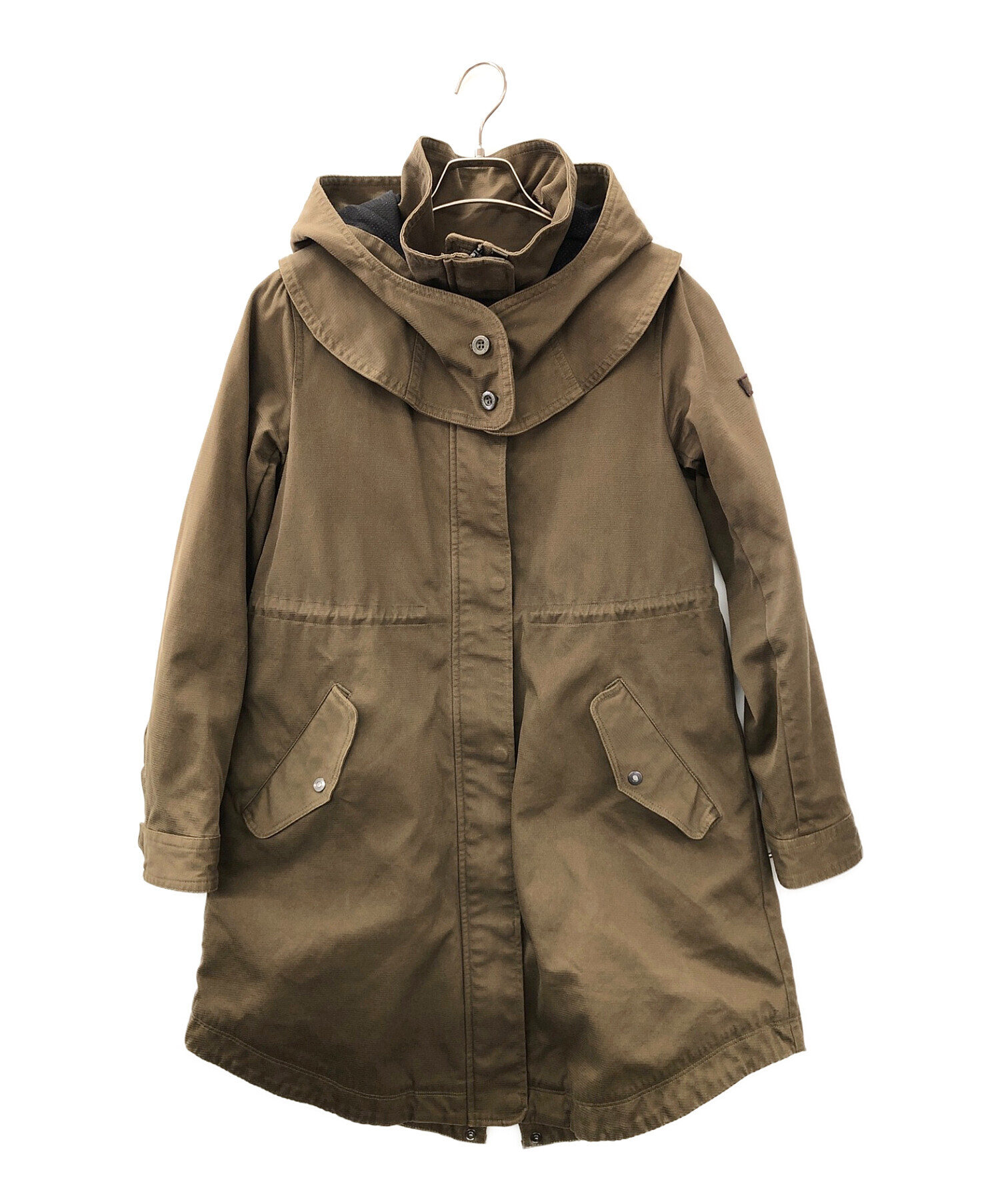 TATRAS オリーブ フード付きポンチョコート TATRAS オリーブ フード付きポンチョコート TATRAS オリーブ フード