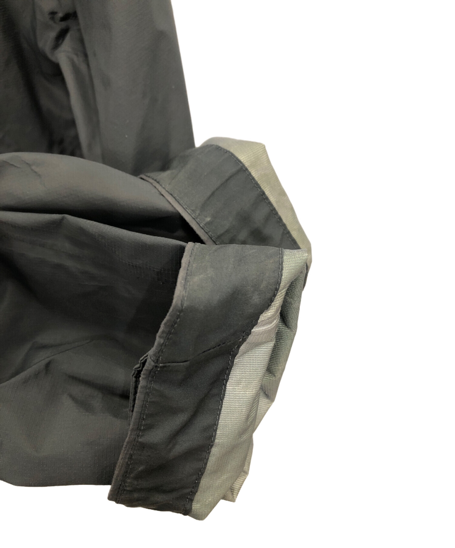 patagonia ナイロンプルオーバージャケット L ブラック/グレー　L Patagonia ナイロンプルオーバージャケット - Fresh Service