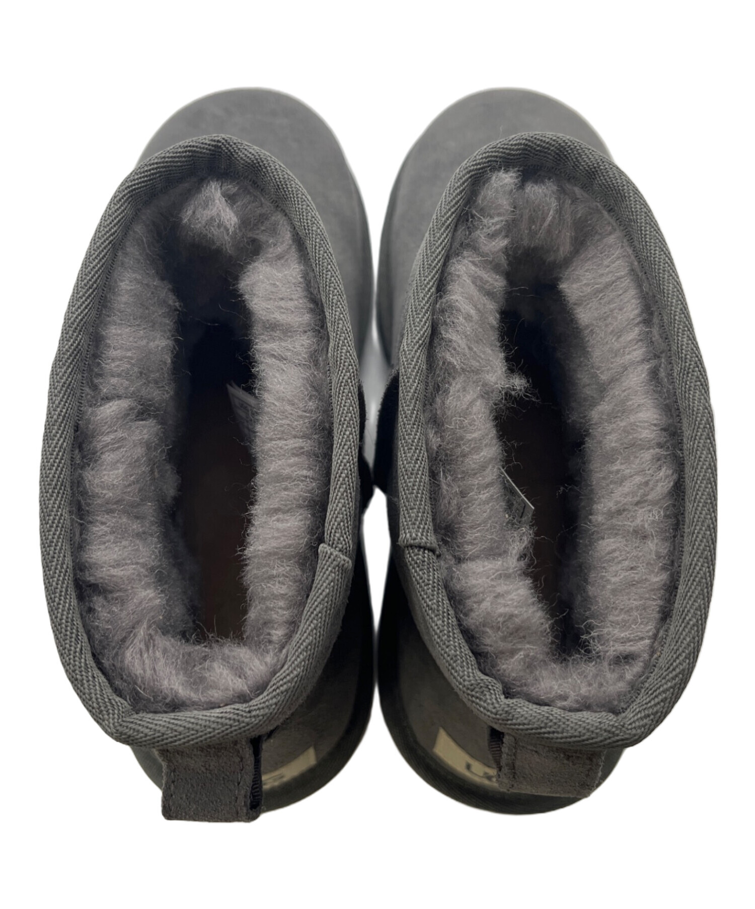 中古・古着通販】UGG (アグ) ESSENTIAL MINI MOUTON BOOTS 中古・古着通販】UGG (アグ) ESSENTIAL MINI MOUTON BOOTS