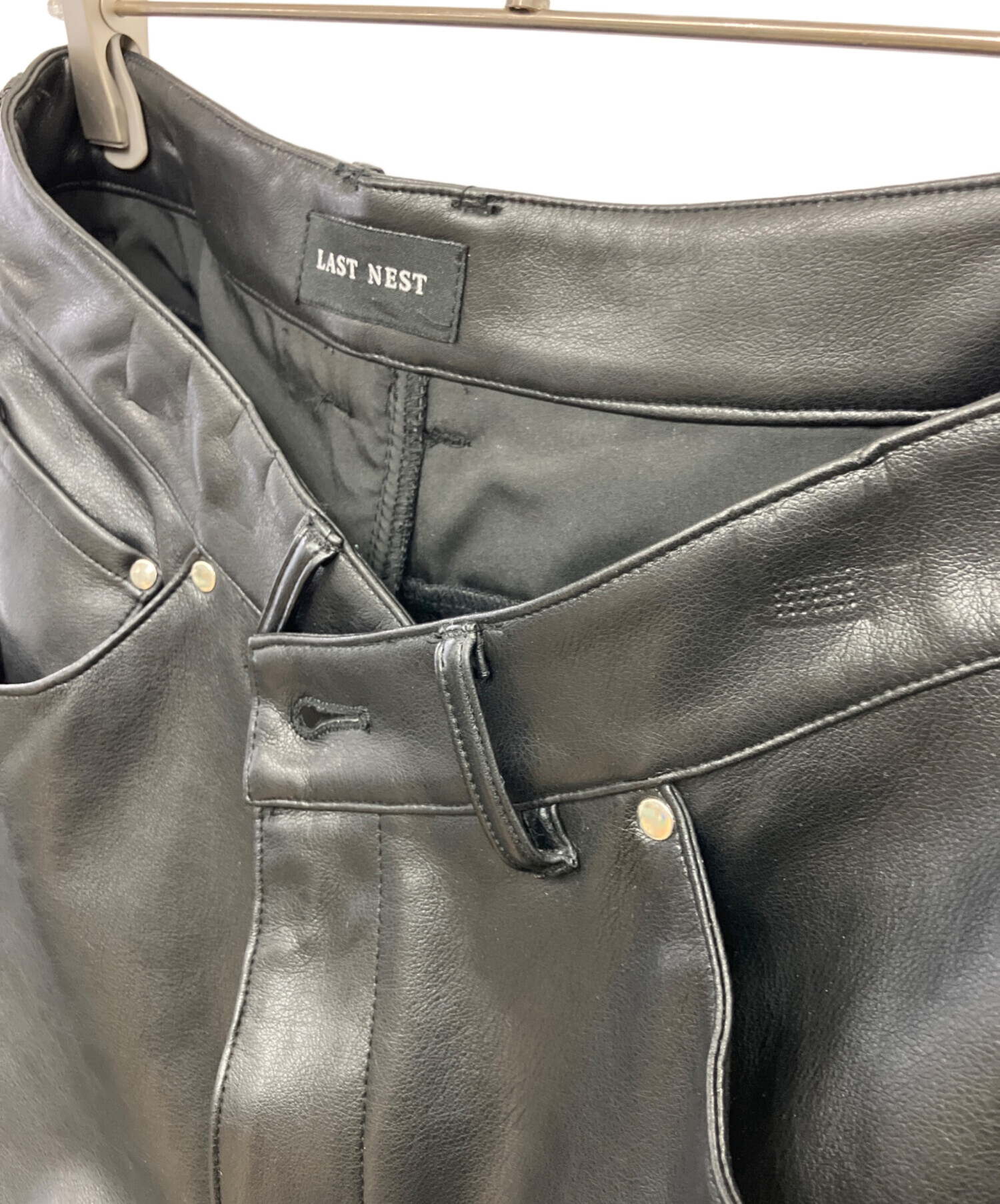 LAST NEST ラストネスト フェイクレザーパンツ ブラック XLサイズ LAST NEST(ラストネスト)「 FAUX LEATHER TRACK PANTS / BLACK