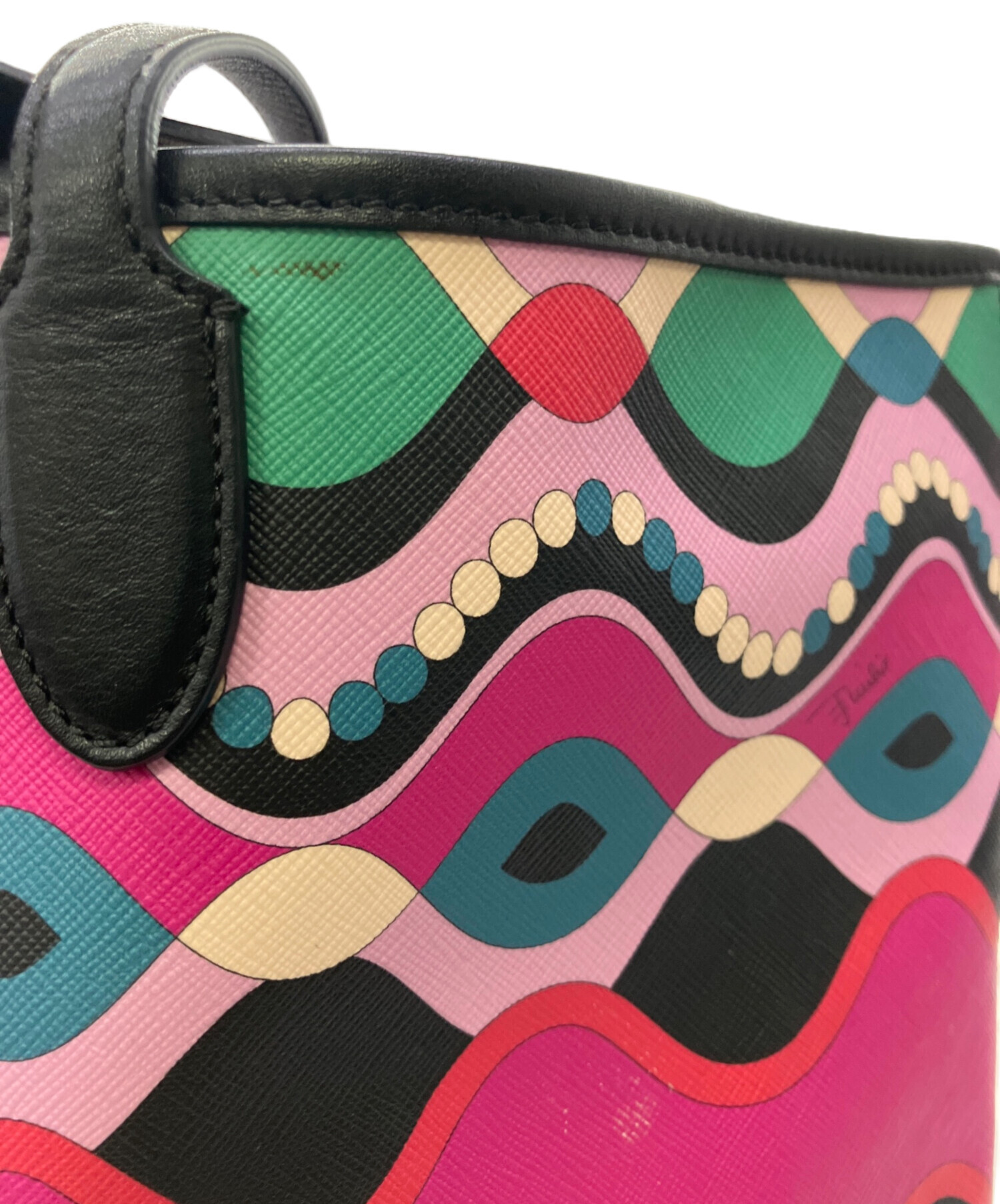 タグ付き新品 エミリオプッチ ミニハンドバッグ 総柄 ピンク ブラック タグ付き新品 エミリオプッチ ミニハンドバッグ 総柄 ピンク