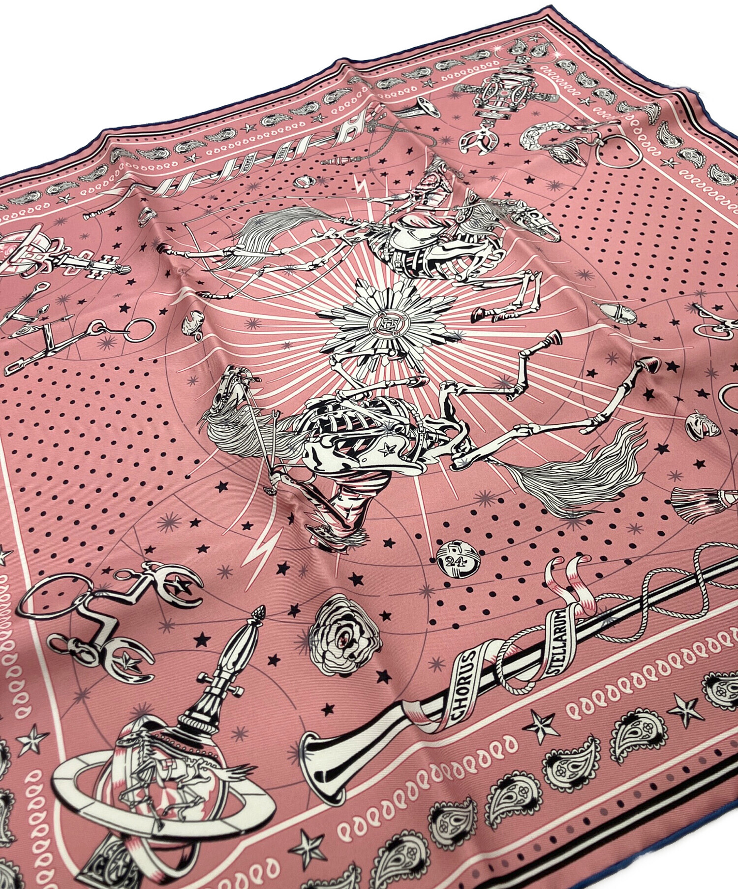 HERMESエルメスシルクバンダナ ピンク・バーガンディ・ドット HERMESエルメスシルクバンダナ ピンク・バーガンディ・ドット HERMES