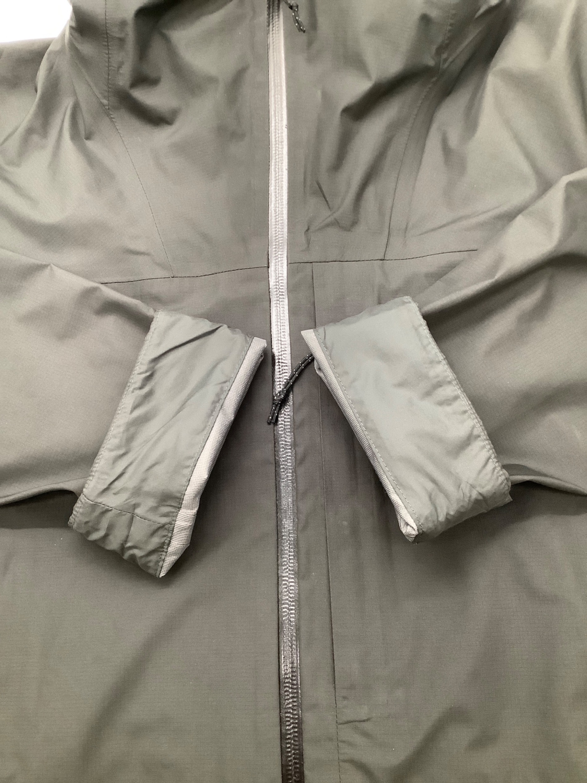 中古・古着通販】Patagonia (パタゴニア) マウンテンパーカー ブラック