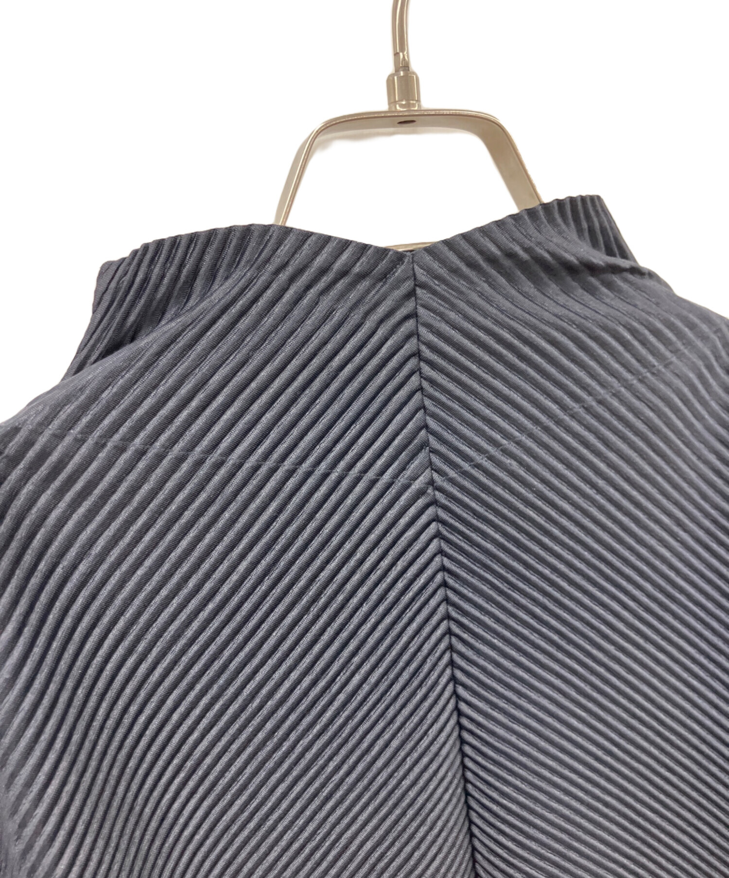 中古・古着通販】ISSEY MIYAKE (イッセイミヤケ) 薄手カーディガン