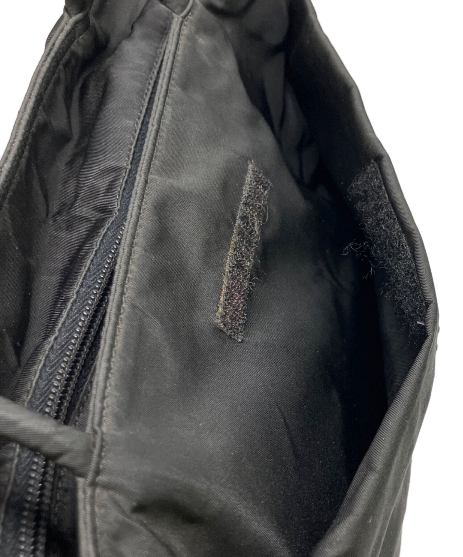 ☆Used☆PRADA プラダ ナイロン ショルダーバッグ ブラック 黒 中古・古着通販】PRADA (プラダ) ナイロンショルダーバッグ ブラック