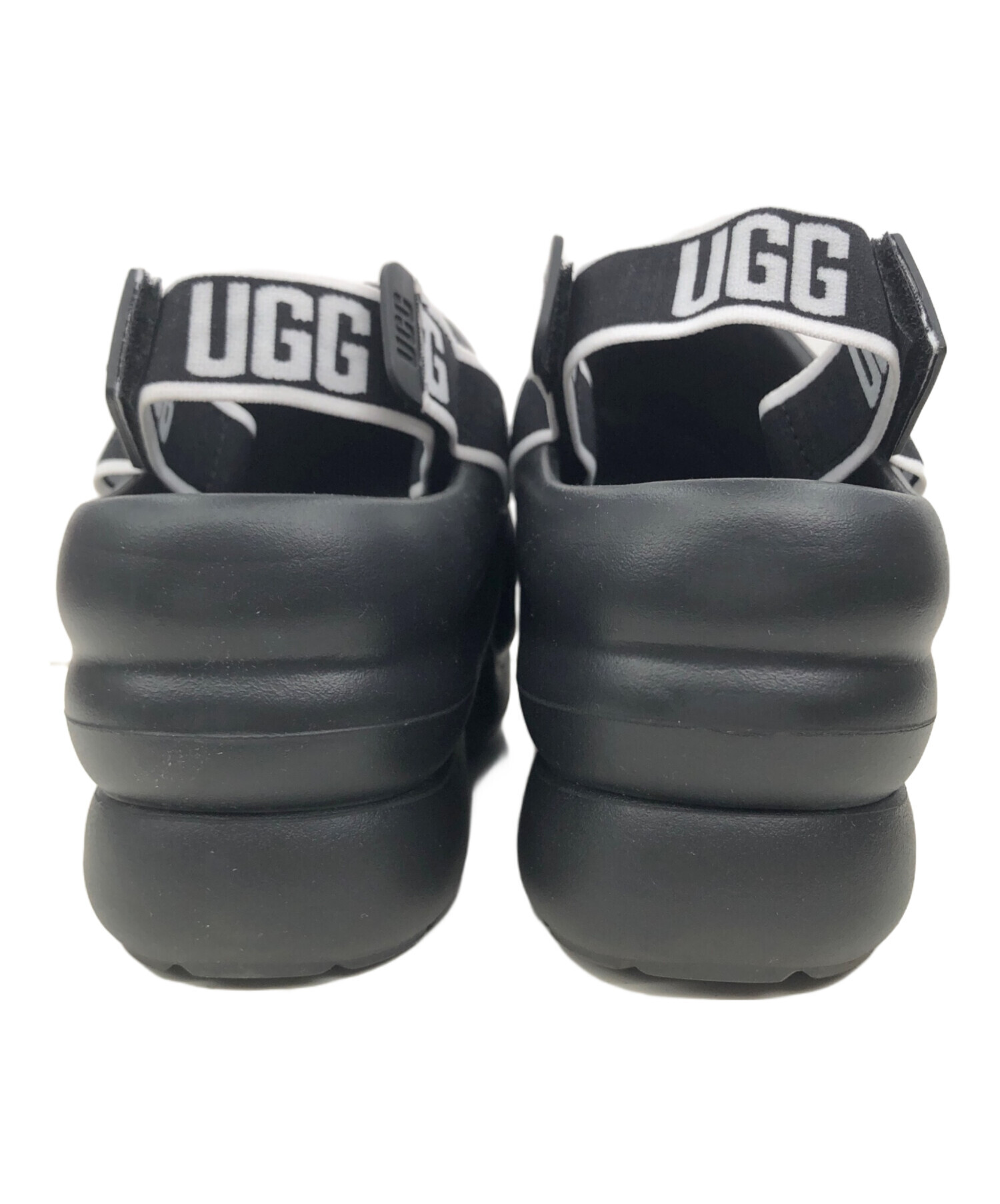 中古・古着通販】UGG (アグ) 厚底サンダル ブラック サイズ:24cm