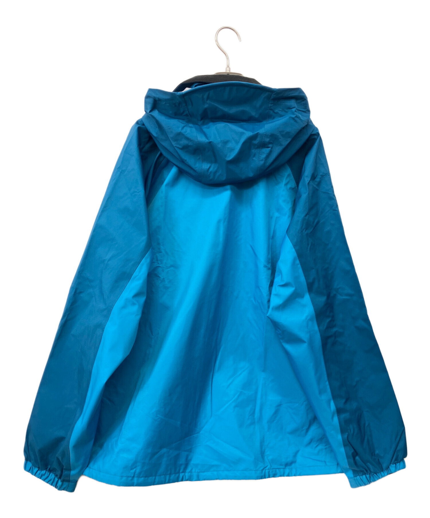 mont-bell モンベル スノーウエア 中古 人気廃盤カラー 中古・古着通販】mont-bell (モンベル) マウンテンパーカー ブルー