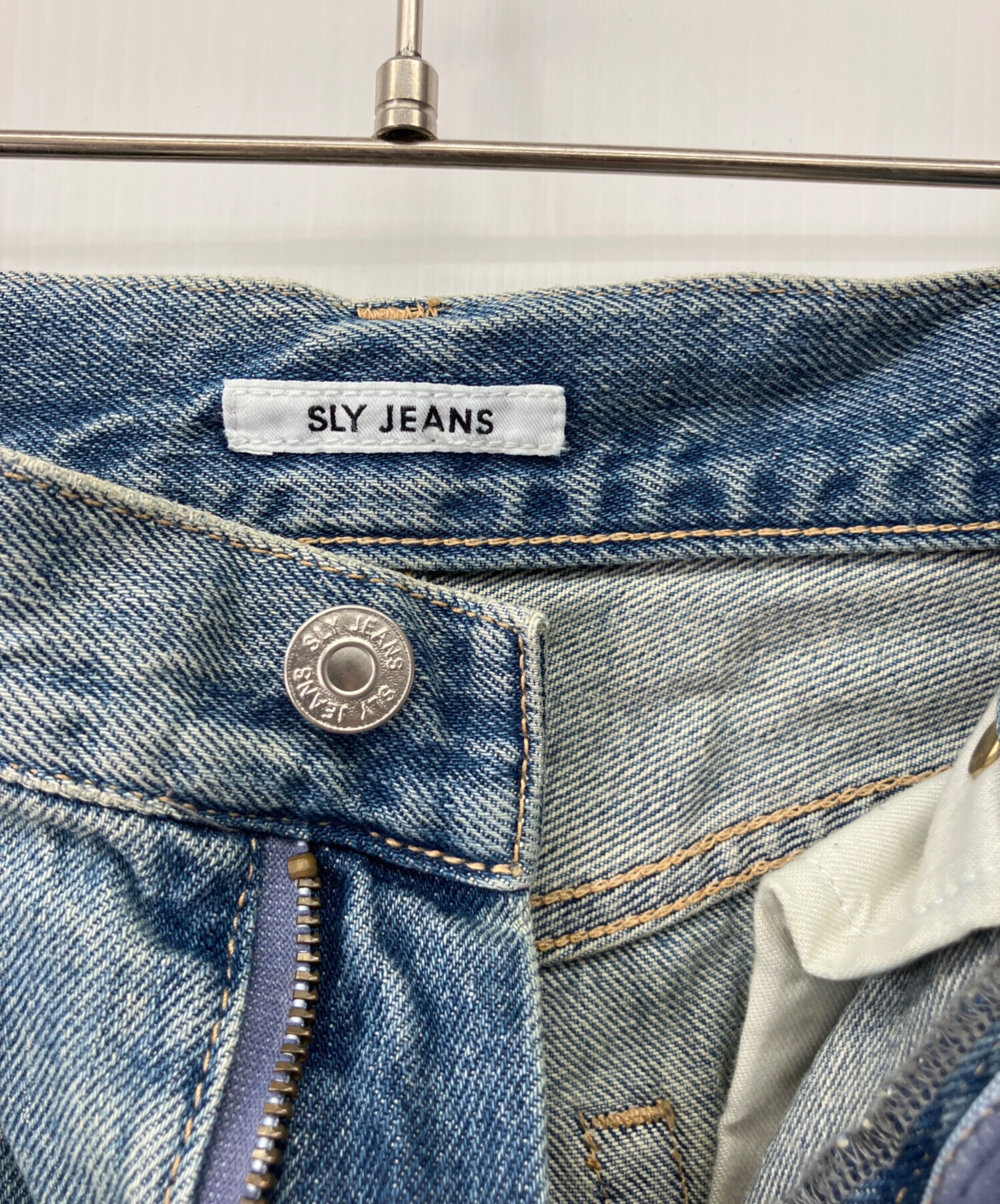 中古・古着通販】SLY (スライ) ダメージデニムパンツ サイズ:0