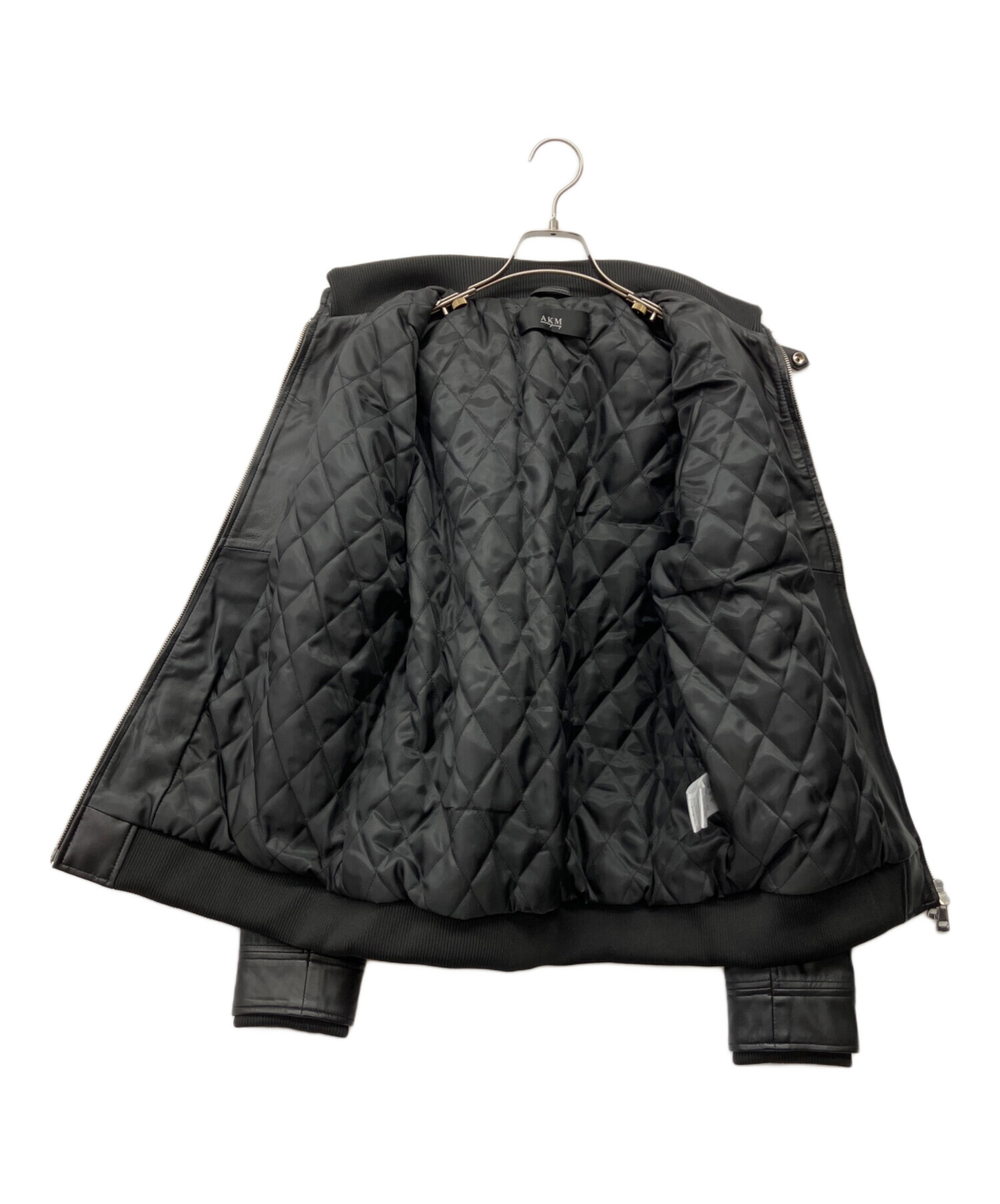 【年末始値下げ・匿名配送】AKM レザージャケット SP(Lより大きめ) 黒 中古・古着通販】AKM (エーケーエム) ライダースジャケット サイズ:L