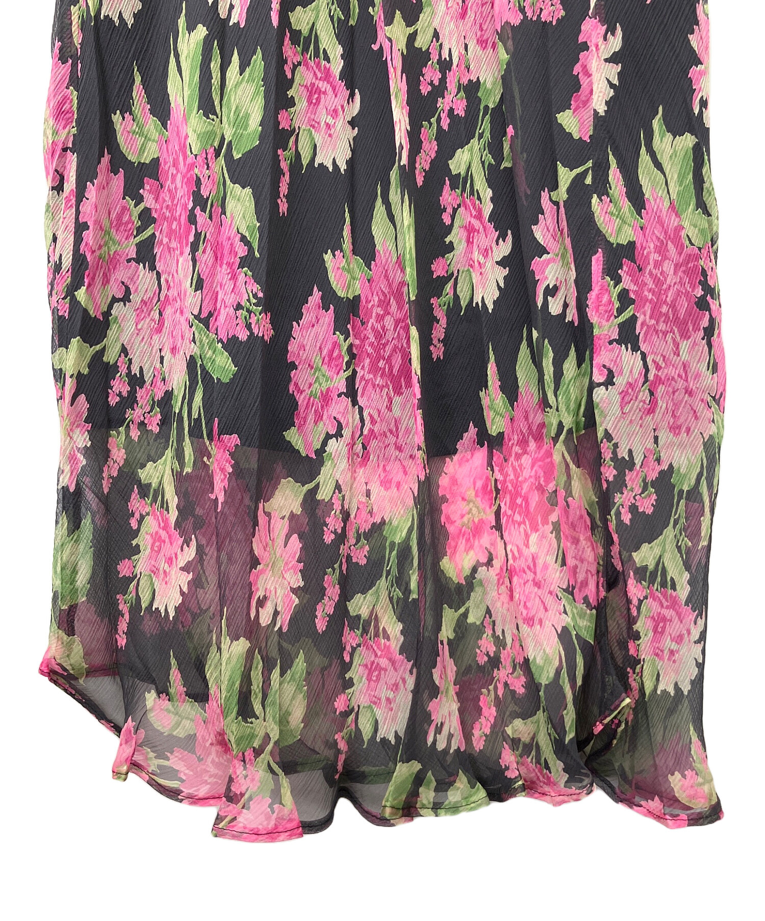 MaxMara シルク100％ 花柄ワンピース 42 上品 美シルエット 中古・古着通販】MaxMara (マックスマーラ) シルク花柄ワンピース