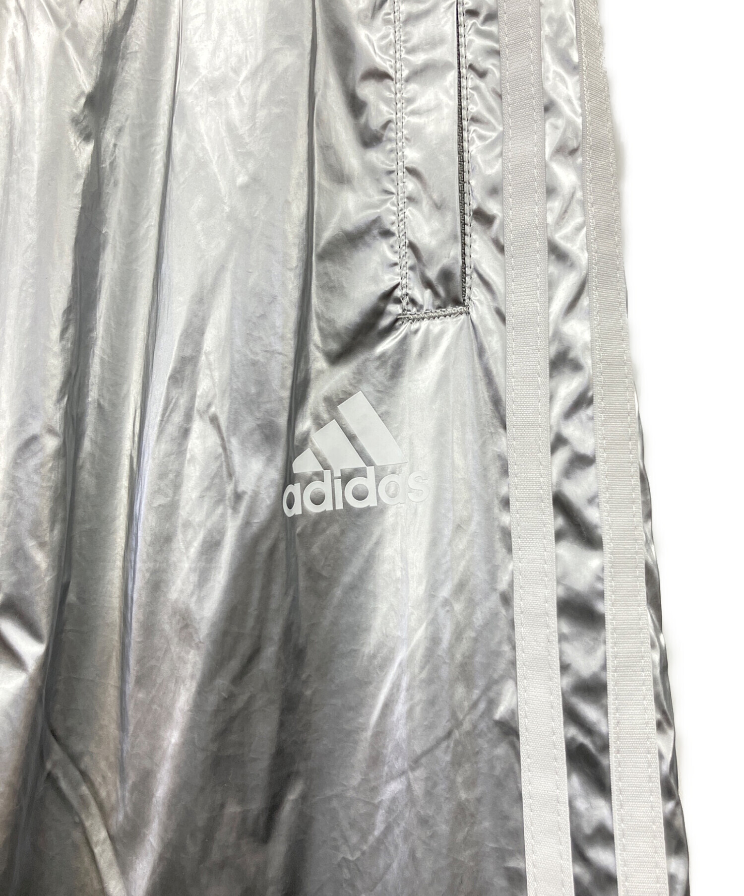 中古・古着通販】adidas (アディダス) ジャージパンツ シルバー サイズ