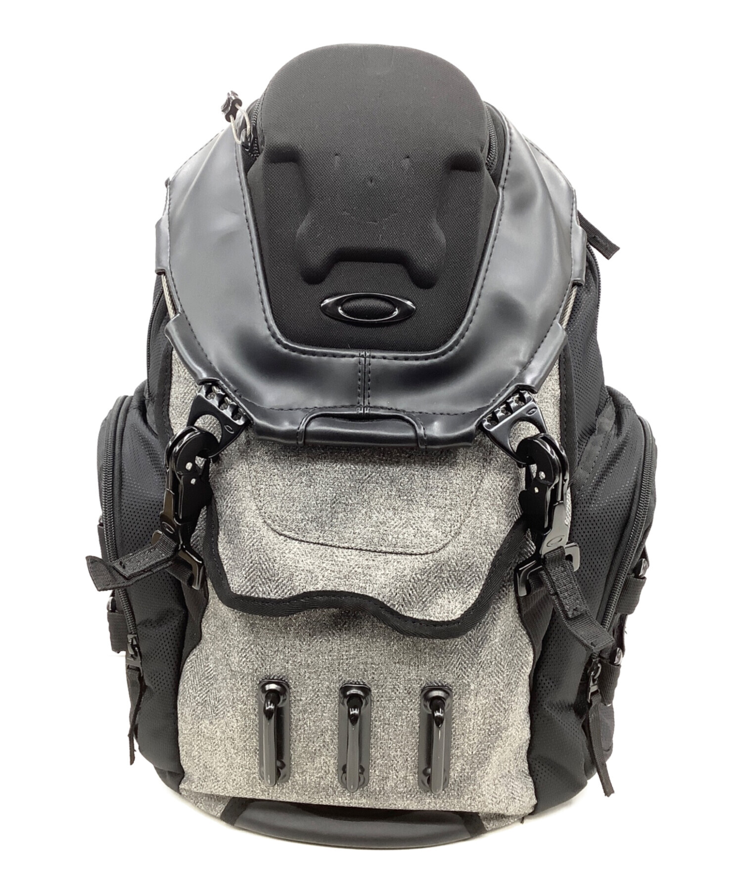 オークリー 未使用 バックパック 中古・古着通販】OAKLEY (オークリー) リュック｜ブランド・古着通販