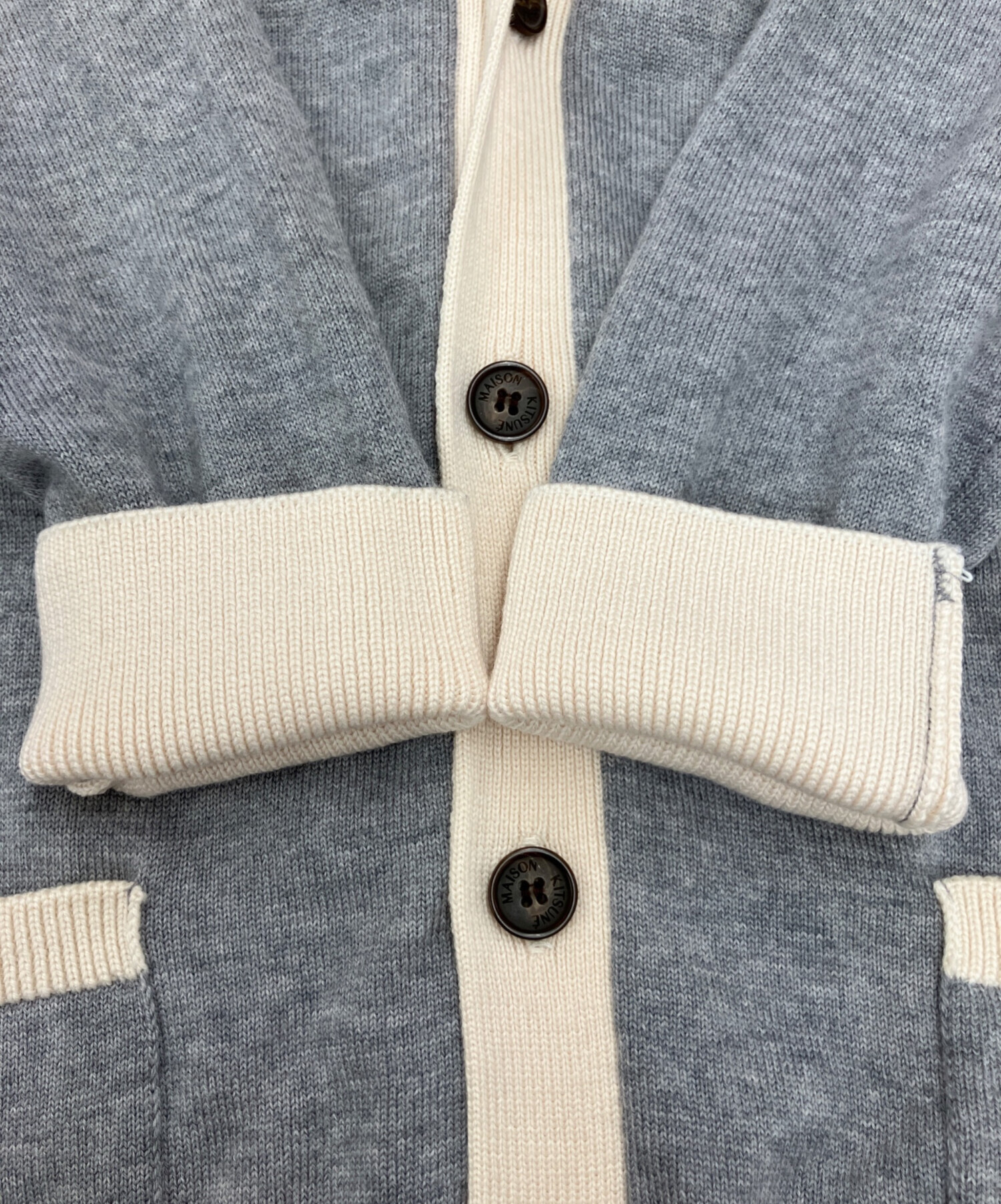 中古・古着通販】MAISON KITSUNE (メゾンキツネ) 薄手カーディガン