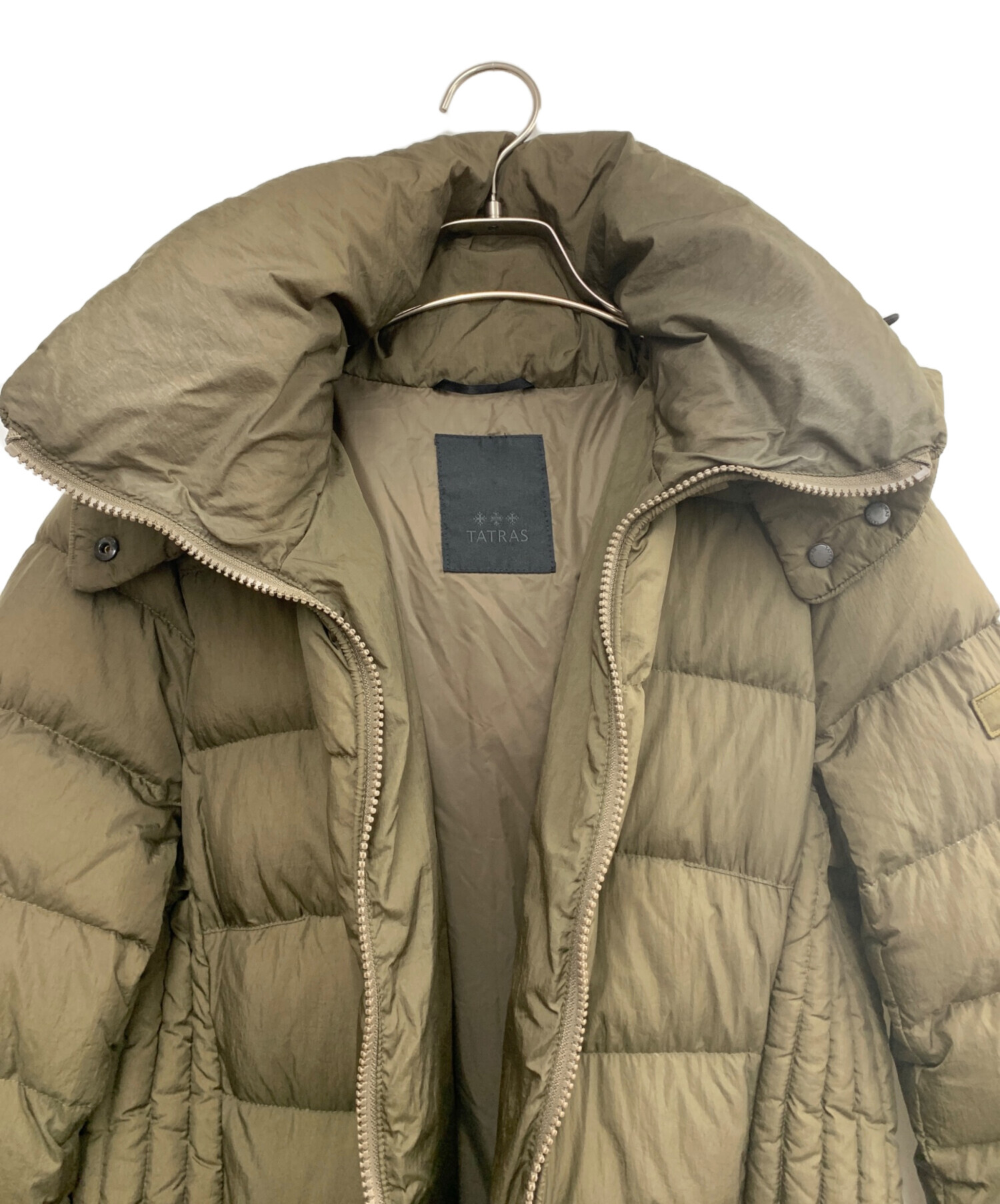 中古・古着通販】TATRAS (タトラス) ダウンコート カーキ サイズ:170