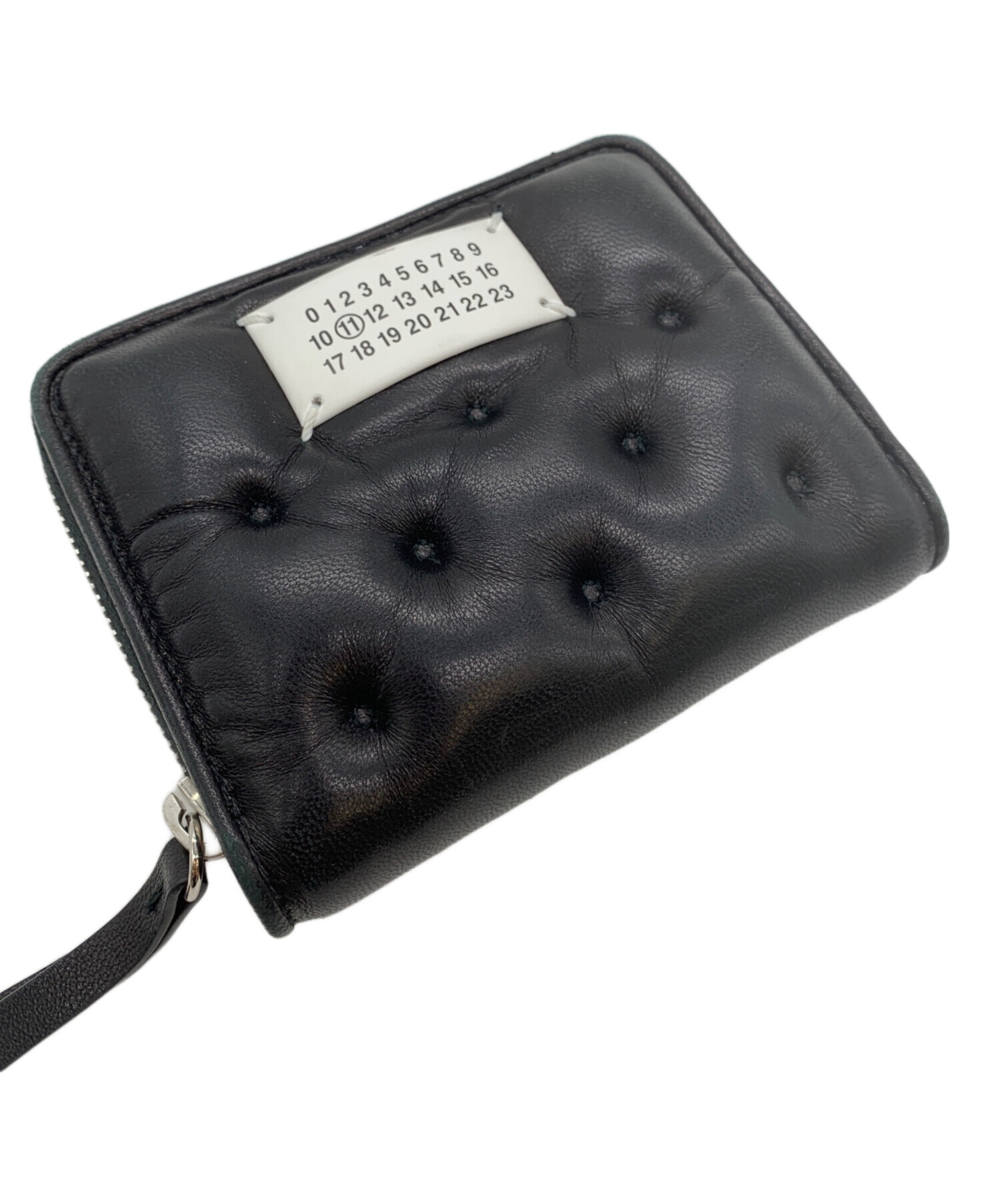 【未使用品】Maison Margiela ブラック 二つ折り財布 中古・古着通販】Maison Margiela (メゾンマルジェラ) 2つ折り財布