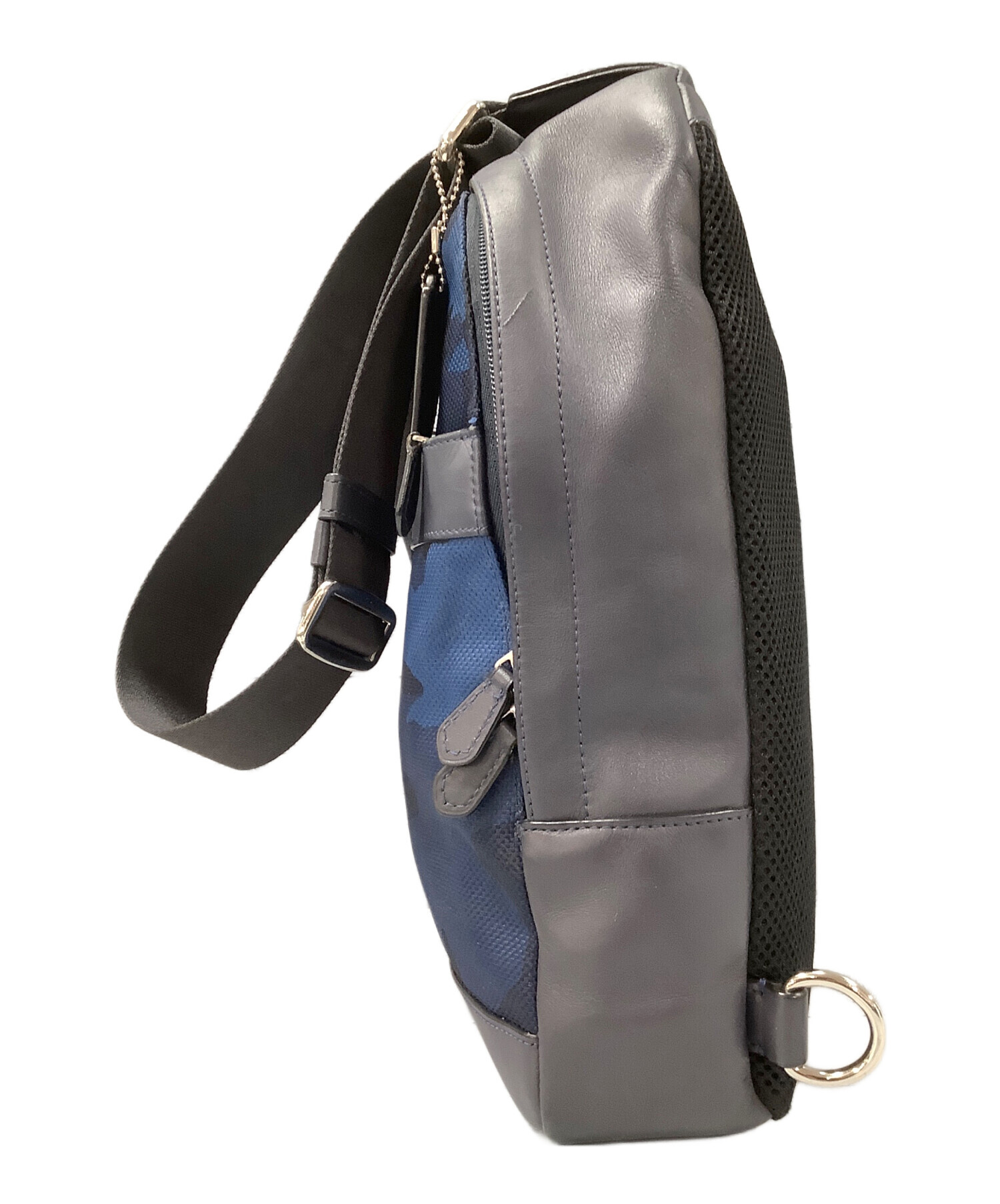 コーチのボディバッグ 中古・古着通販】COACH (コーチ) F22379 ボディーバッグ ネイビー