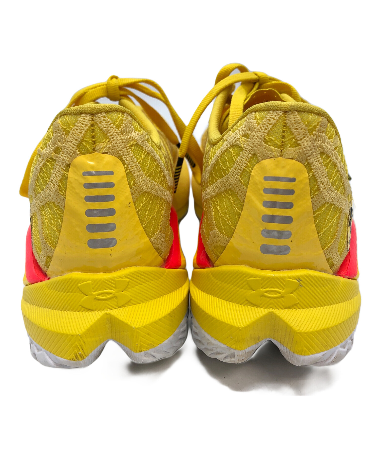 アンダーアーマー ランニングシューズ イエロー22.5センチ アンダーアーマー ランニングシューズ イエロー22.5センチ