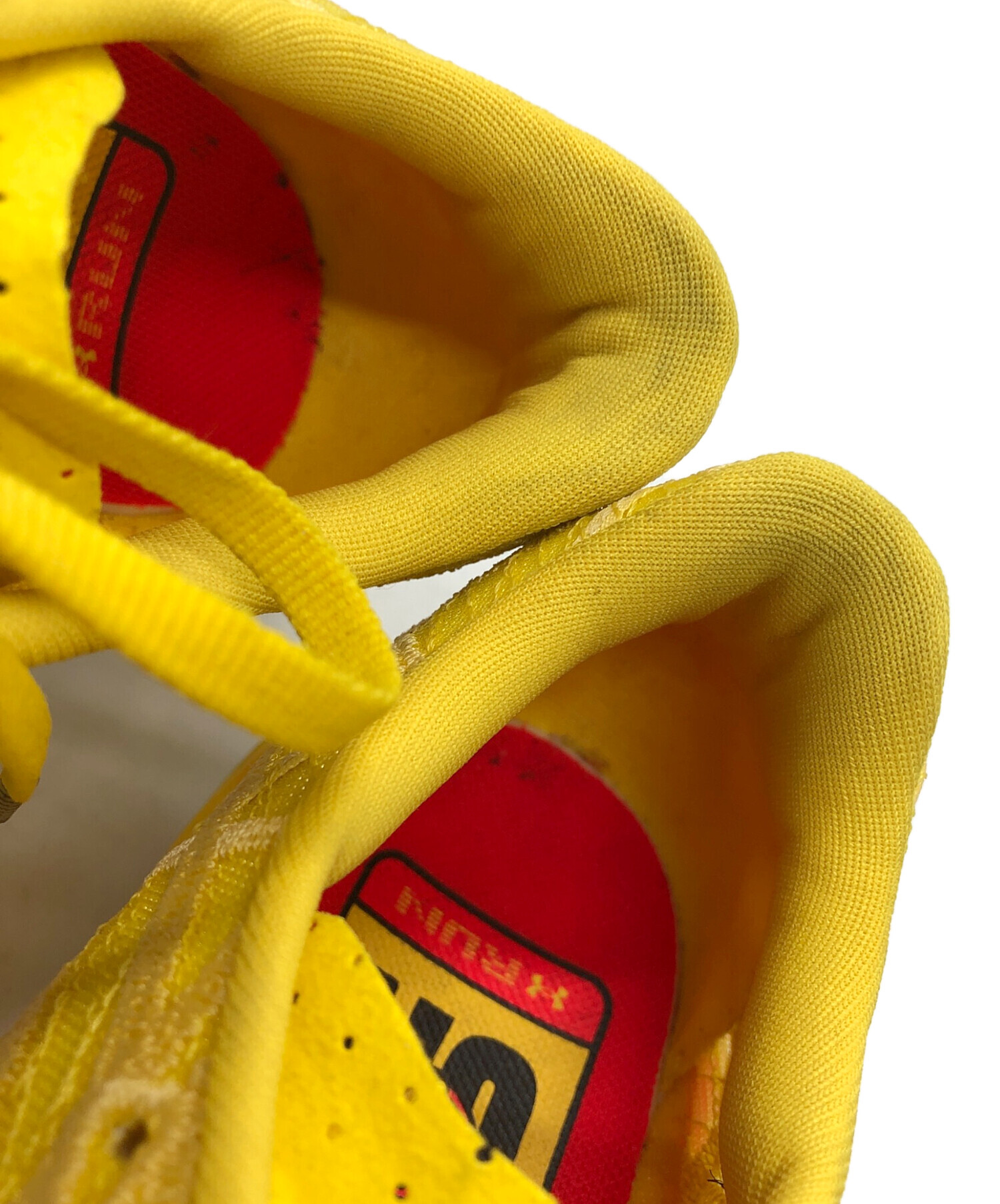 中古・古着通販】UNDER ARMOUR (アンダーアーマー) ランニングシューズ