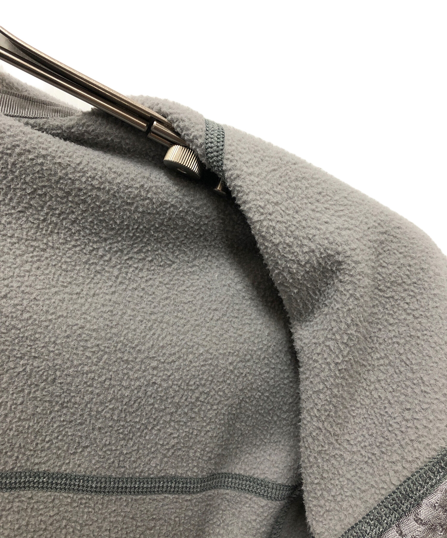 Patagonia メンズ XS フード付きジャケット グレー 中古・古着通販】Patagonia (パタゴニア) マイクロD・ジャケット