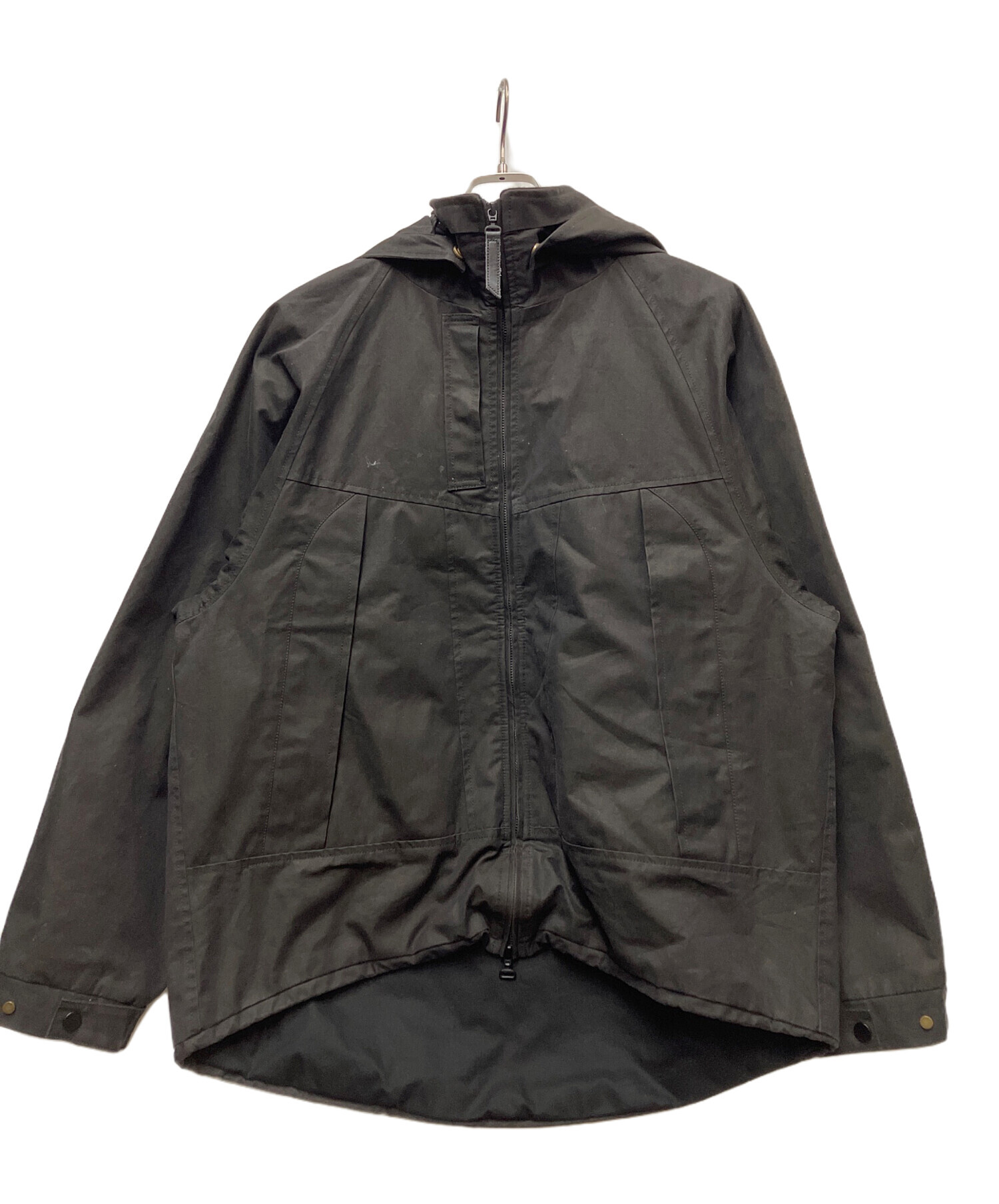 【未使用】AUBERGE QUARTIER LATIN フォレスティエール 44 中古・古着通販】AUBERGE (オーベルジュ) マウンテンパーカー ブラック