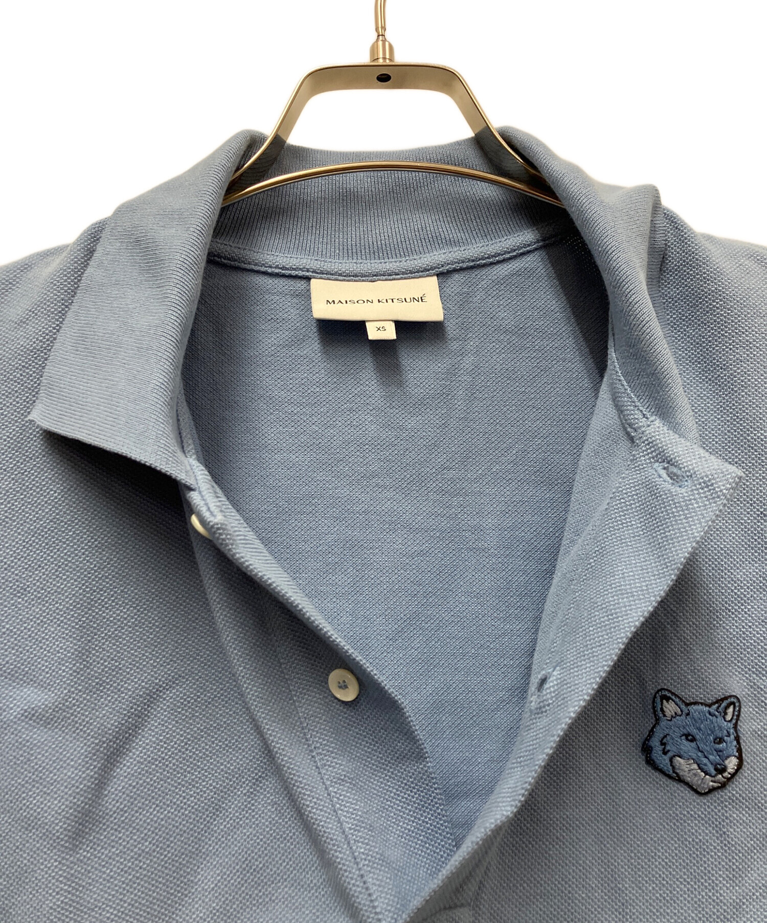 中古・古着通販】MAISON KITSUNE (メゾンキツネ) ポロシャツ スカイ 中古・古着通販】MAISON KITSUNE (メゾンキツネ) ポロシャツ スカイ