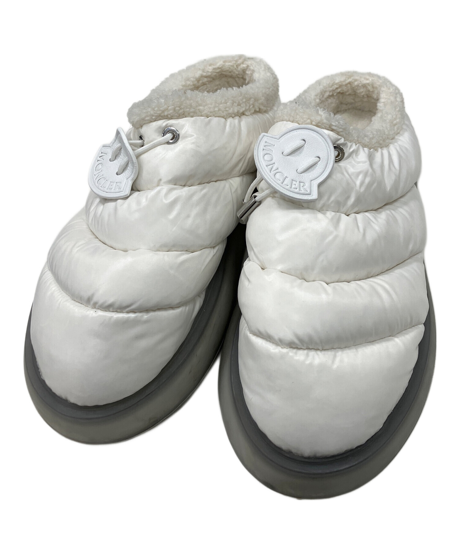 中古・古着通販】MONCLER (モンクレール) ダウンサンダル ホワイト
