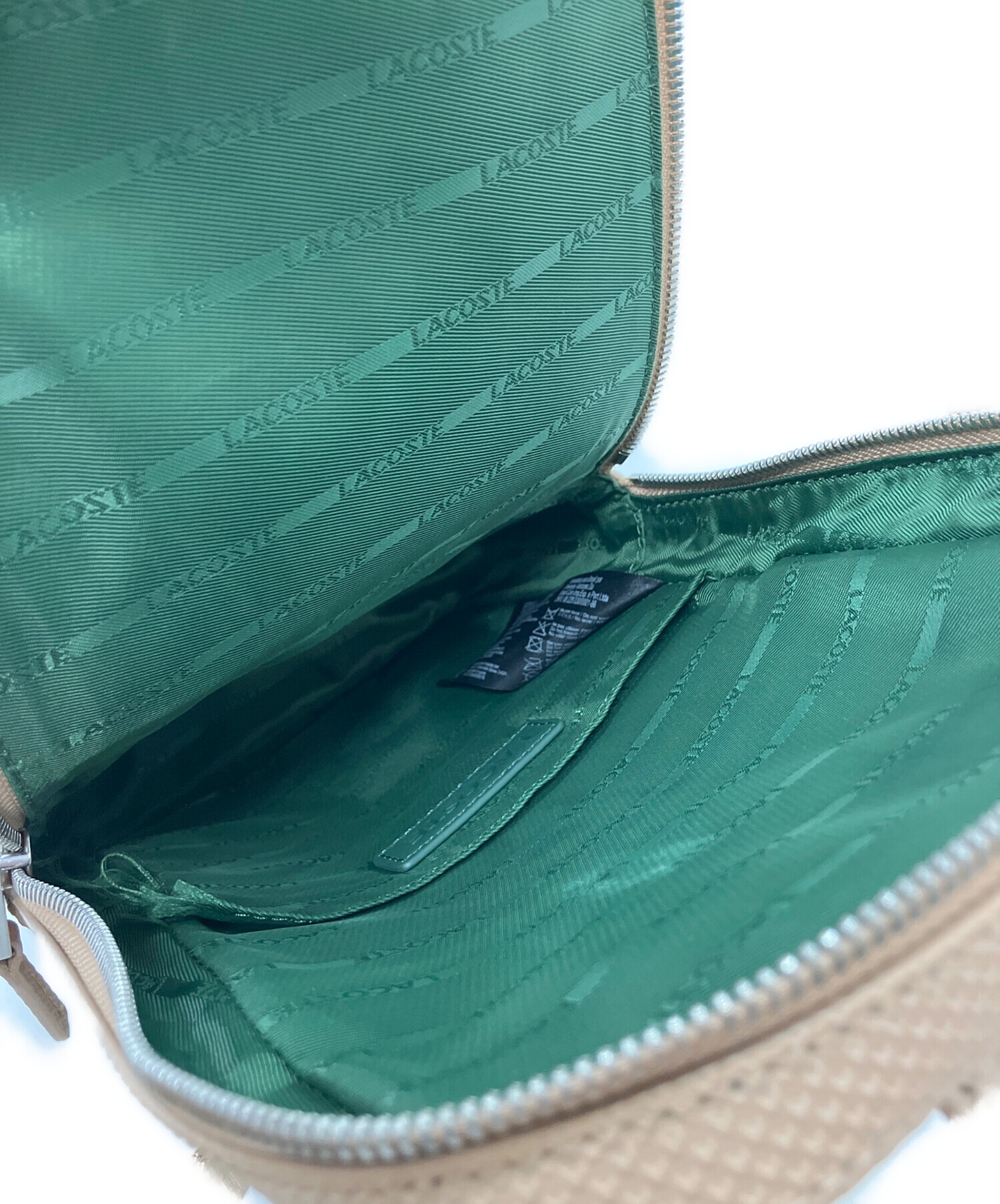 中古・古着通販】LACOSTE (ラコステ) シャンタコ ボディバッグ