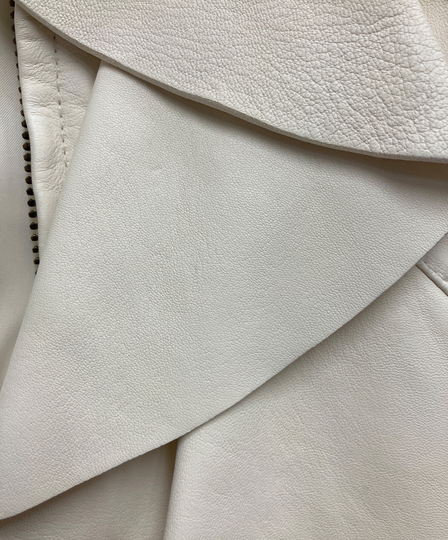 中古・古着通販】VALENTINO (ヴァレンティノ) ホワイトレザー