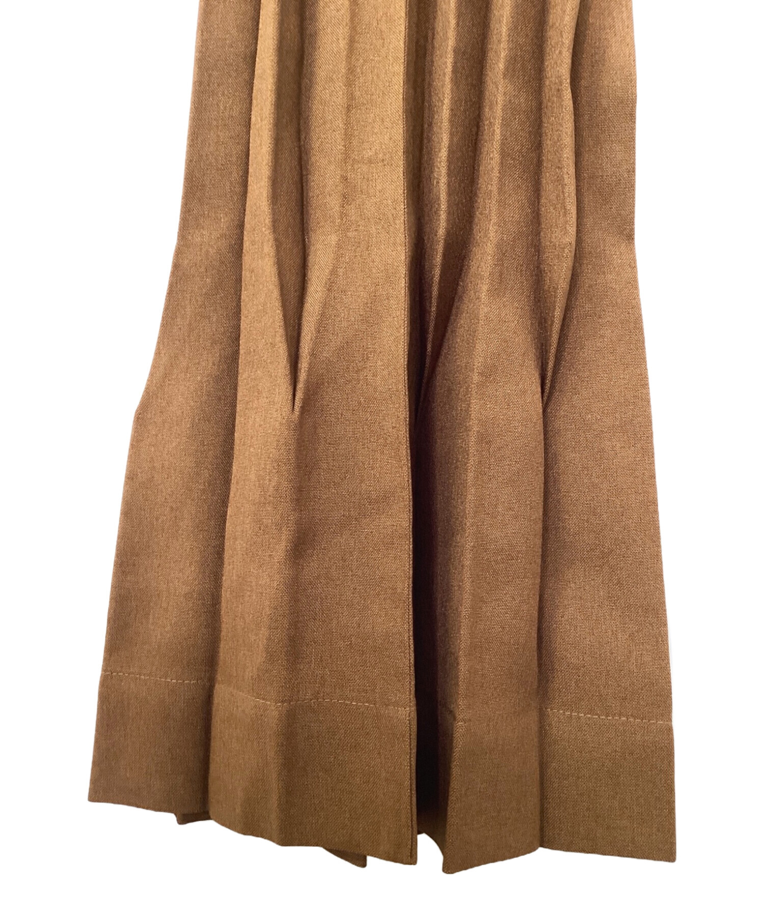 ISSEY MIYAKE ブラウン プリーツパンツ Mサイズ 中古・古着通販】me ISSEY MIYAKE (ミーイッセイ ミヤケ) ベルト付