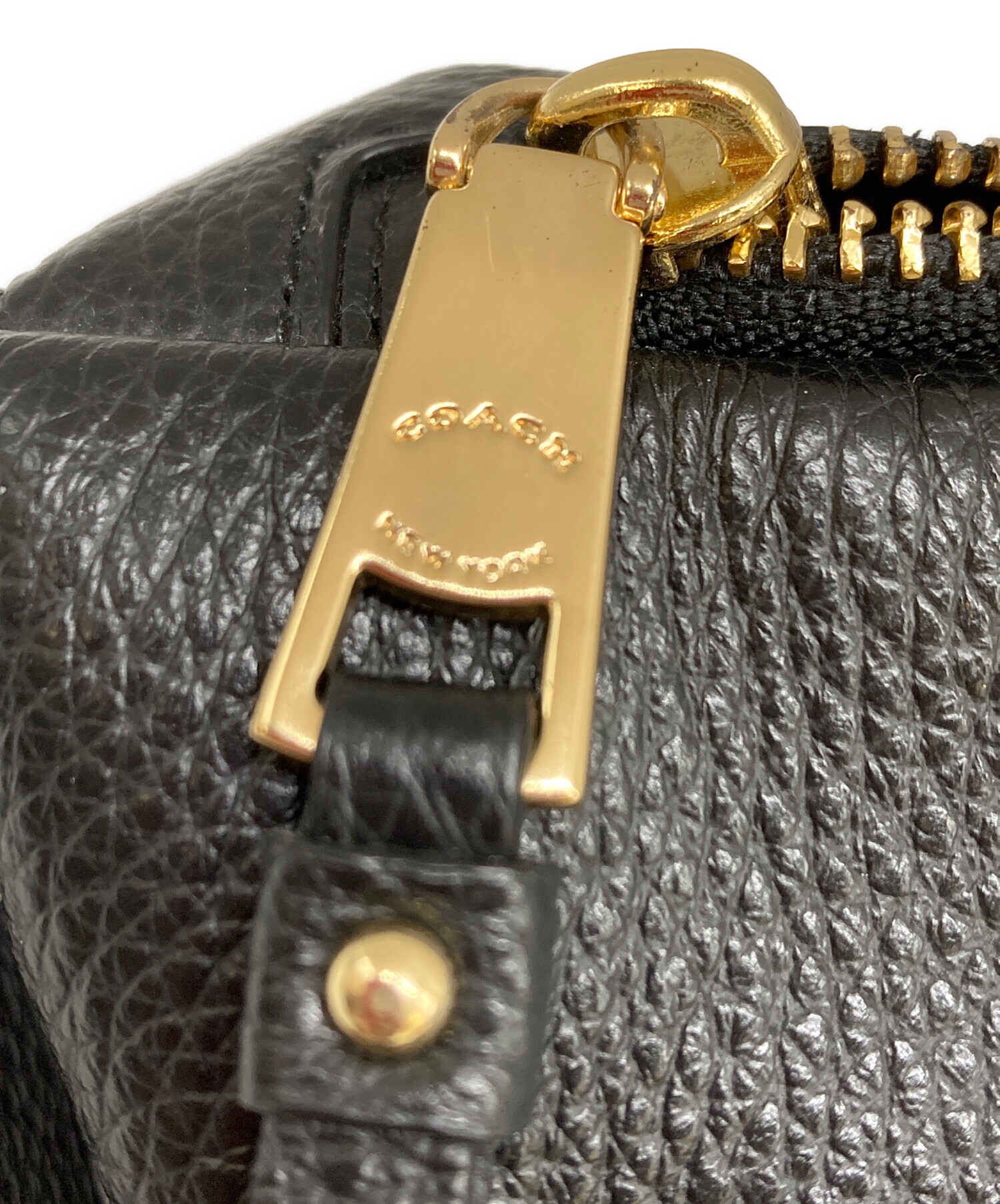 【新品】COACH　レザーボディバッグ　3ウェイ　ブラック 　男女兼用 中古・古着通販】COACH (コーチ) レザーボディーバッグ ブラック