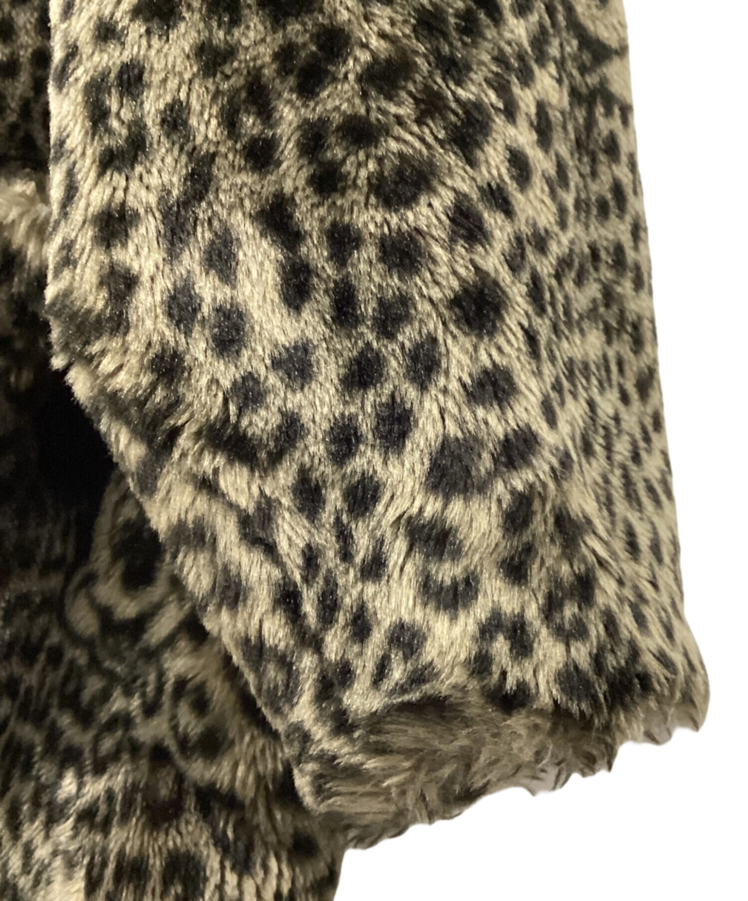 中古・古着通販】DISNEY (ディズニー) ファーコート ベージュ×ホワイト