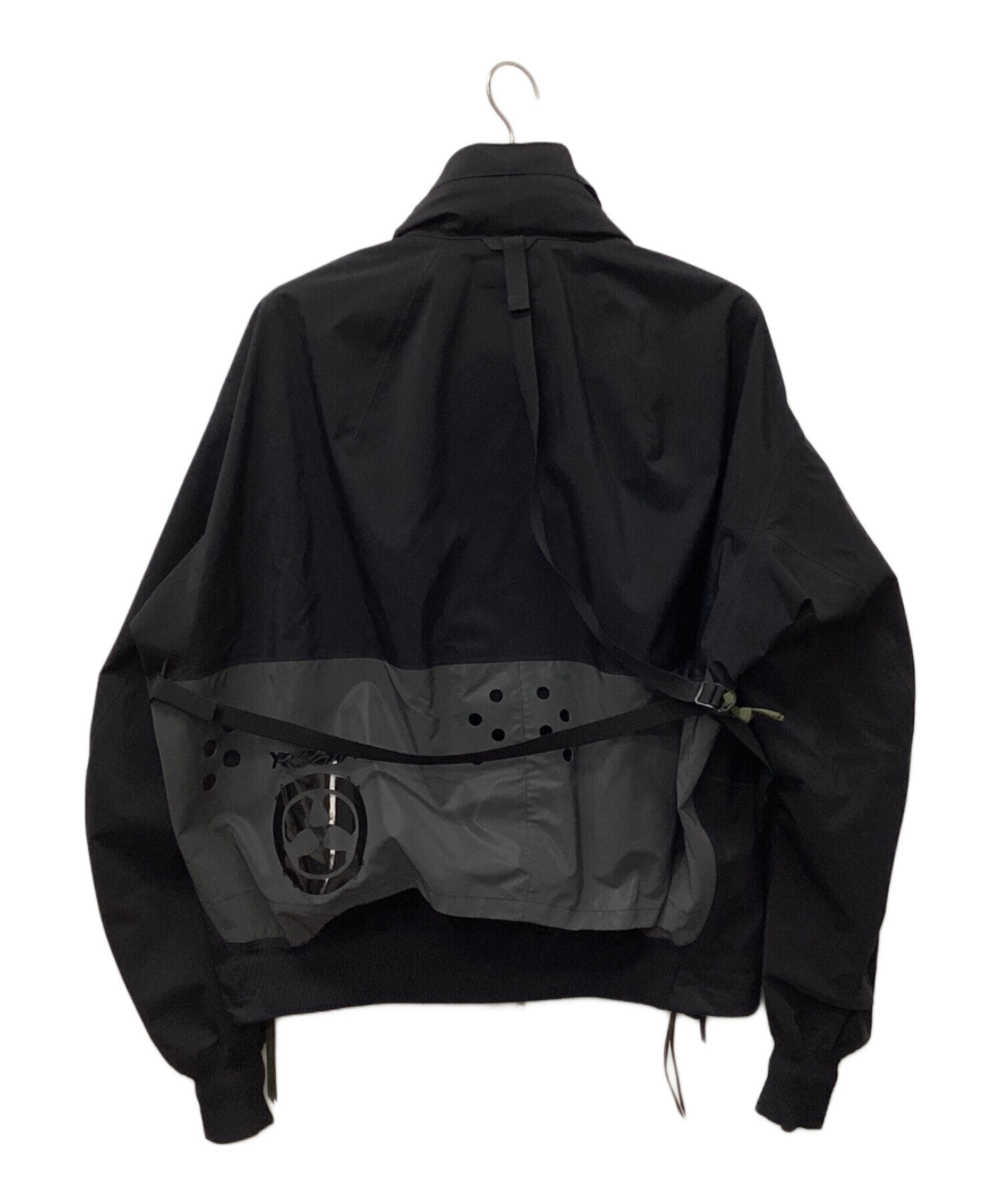 中古・古着通販】ACRONYM (アクロニウム) マウンテンパーカー ブラック 