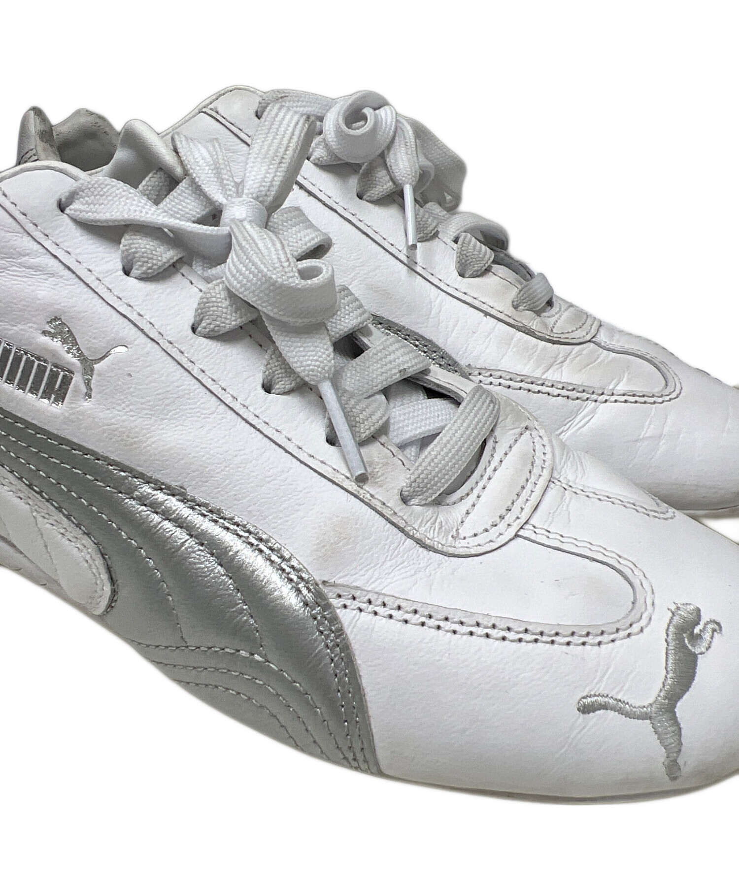 中古・古着通販】PUMA (プーマ) スニーカー ホワイト×シルバー サイズ 