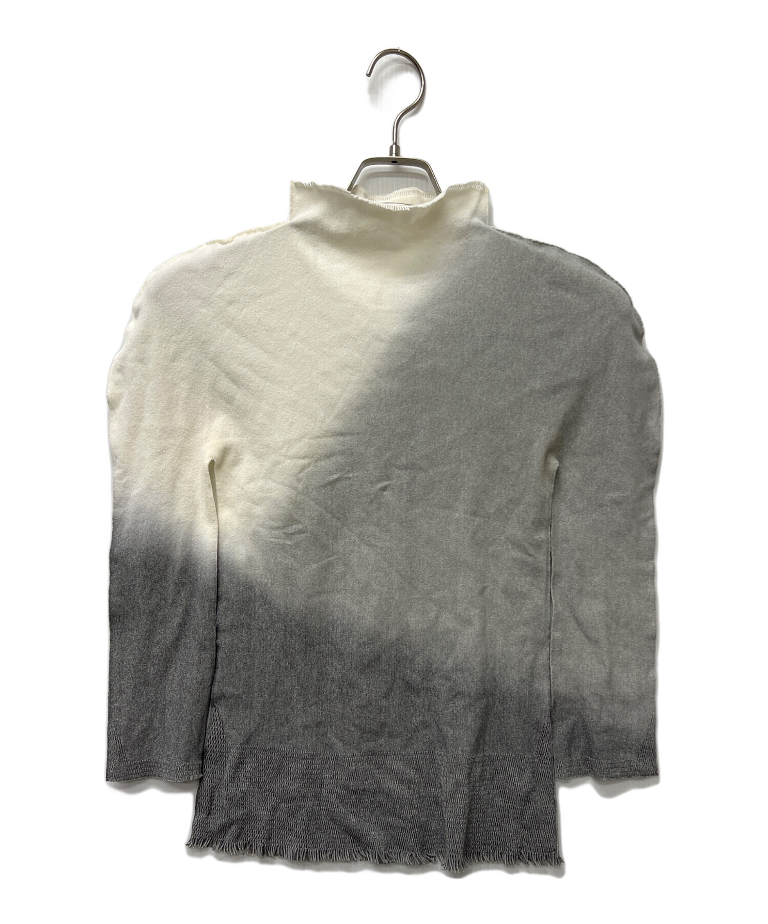 中古・古着通販】ISSEY MIYAKE (イッセイミヤケ) カットソー グレー 