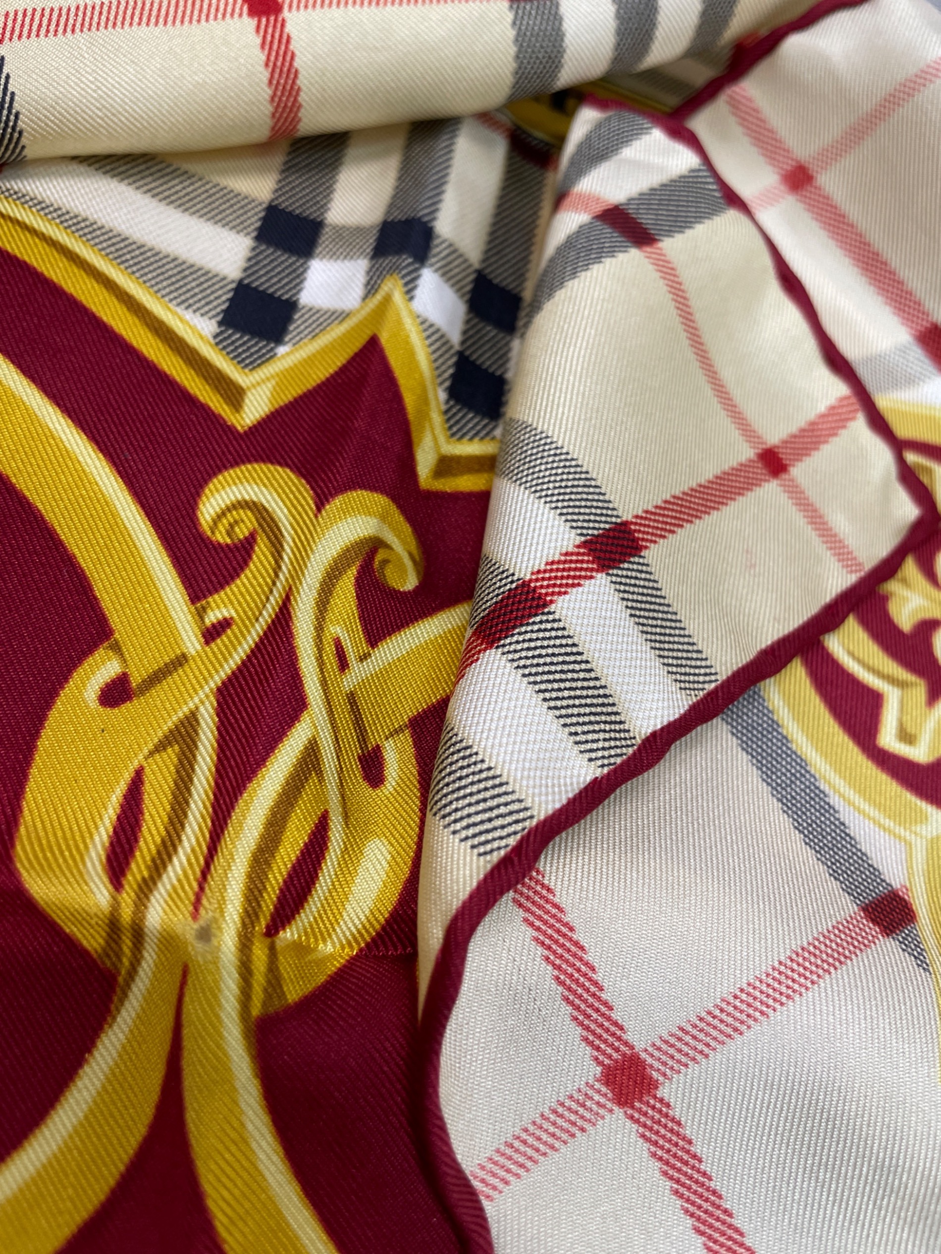 中古・古着通販】Burberry's (バーバリーズ) シルクスカーフ レッド