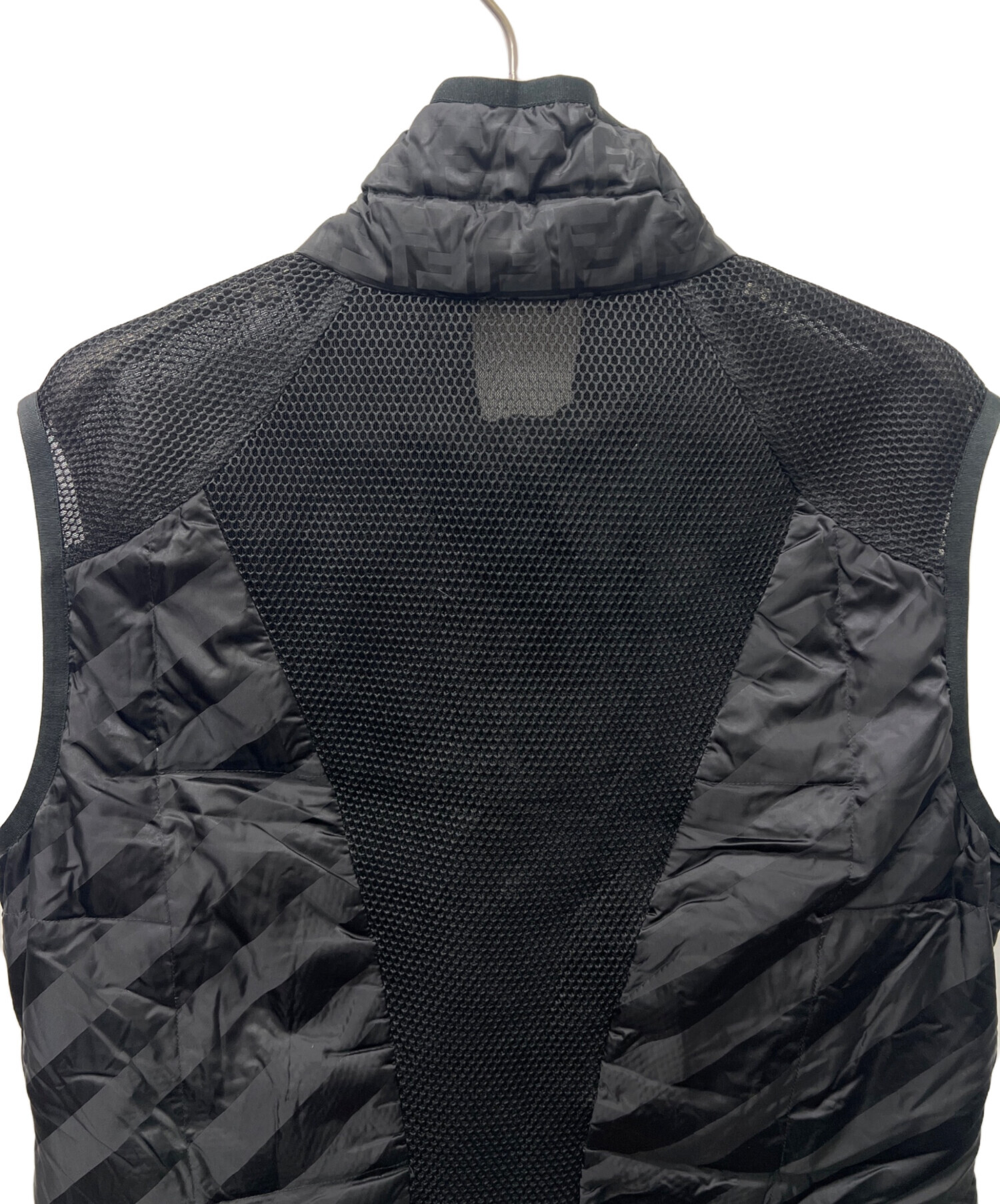 中古・古着通販】FENDI (フェンディ) ダウンベスト ブラック サイズ:52