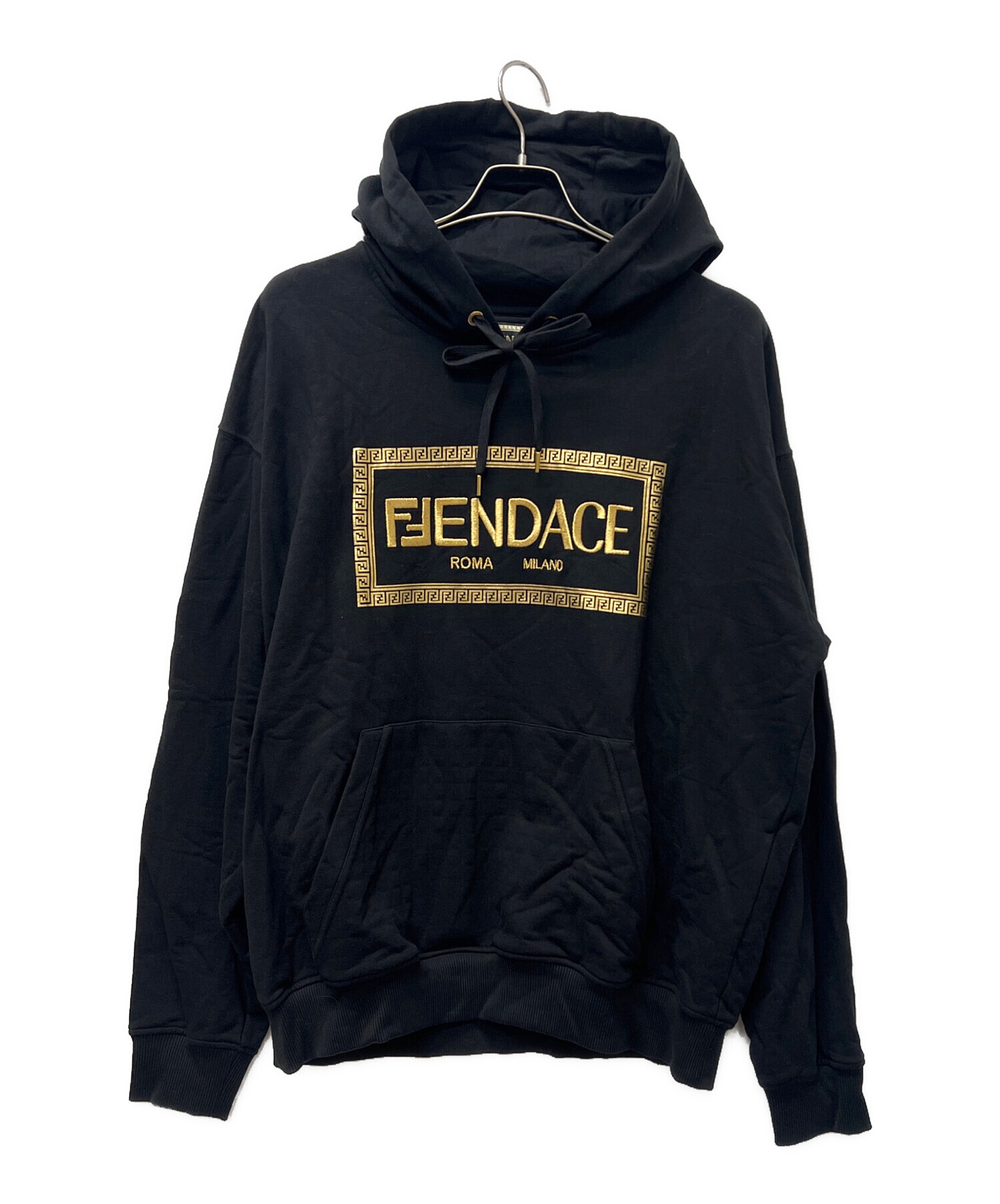 フェンダーチェ FENDACE フェンディ×ヴェルサーチ フード付きパーカー 黒 中古・古着通販】FENDI (フェンディ) VERSACE (ヴェルサーチェ