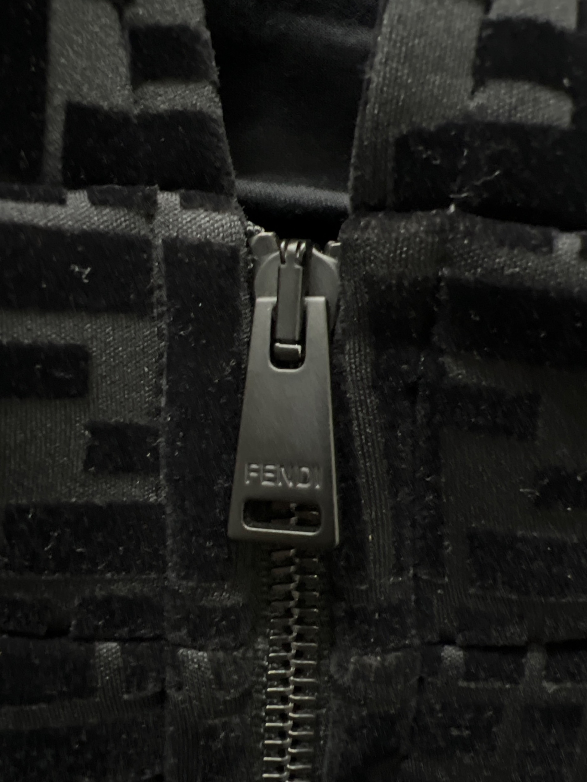 中古・古着通販】FENDI (フェンディ) ズッカ柄ジップパーカー ブラック