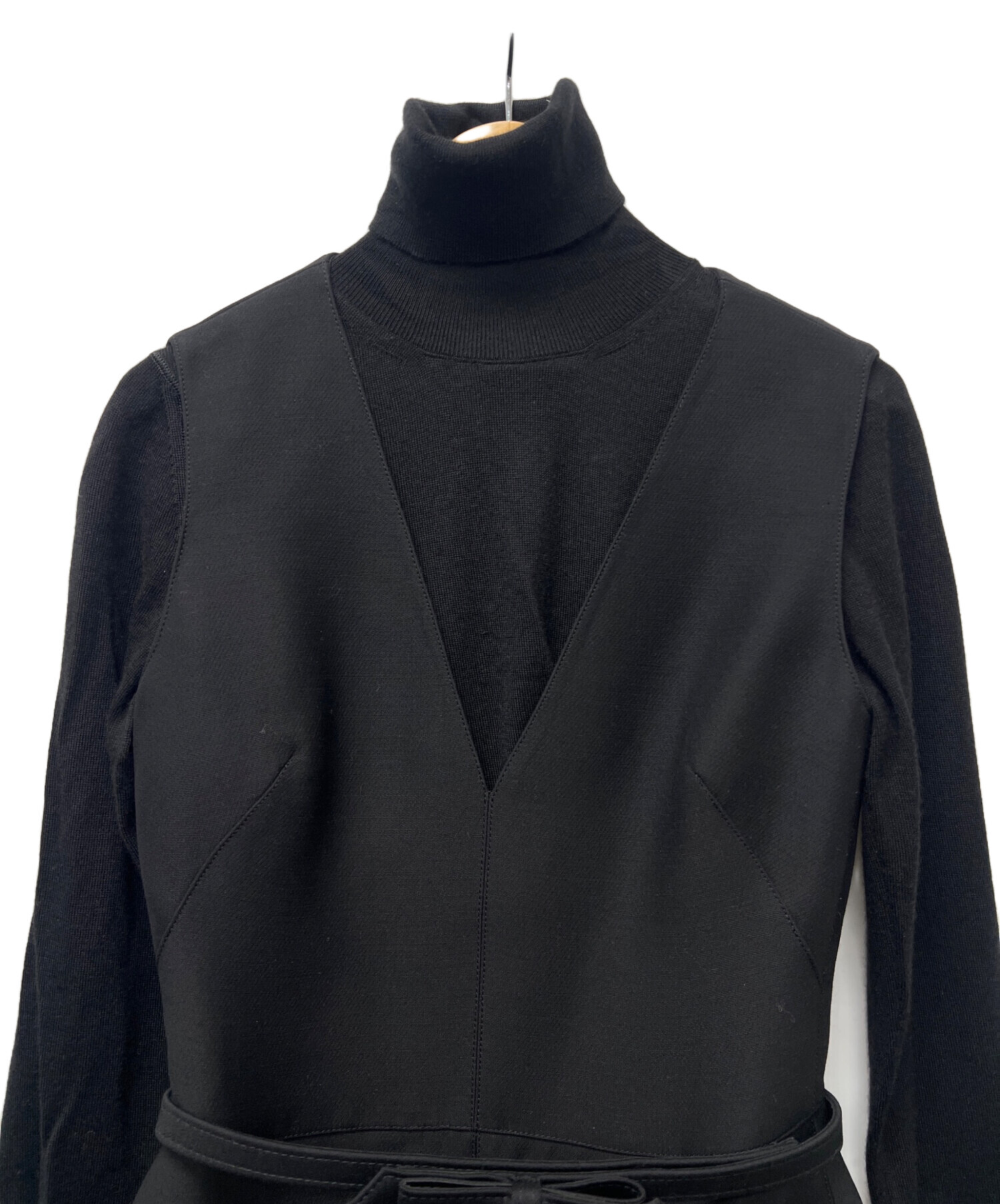 中古・古着通販】VALENTINO (ヴァレンティノ) タートルネックニット 