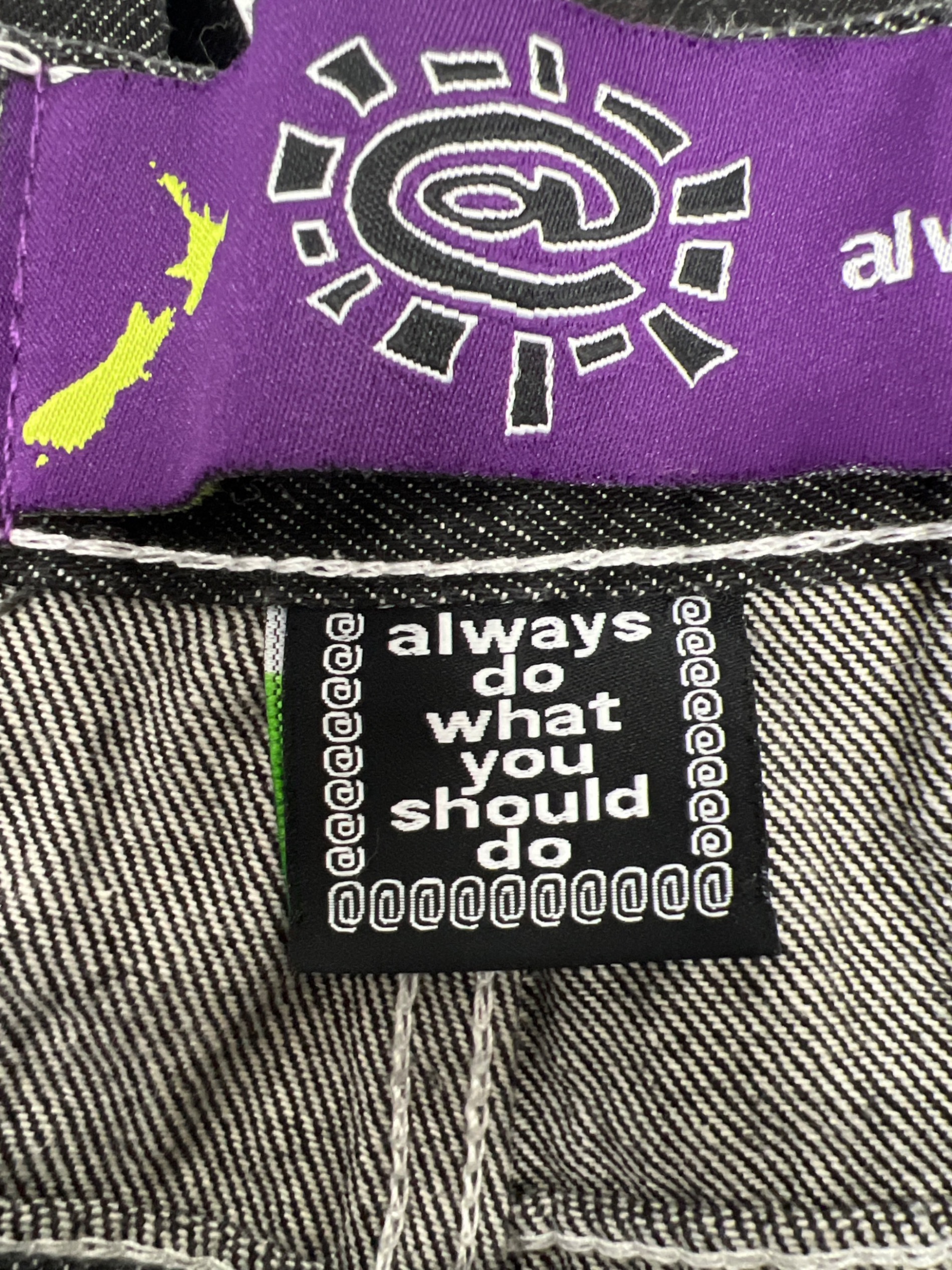 1034015101154039_11_128.jpeg