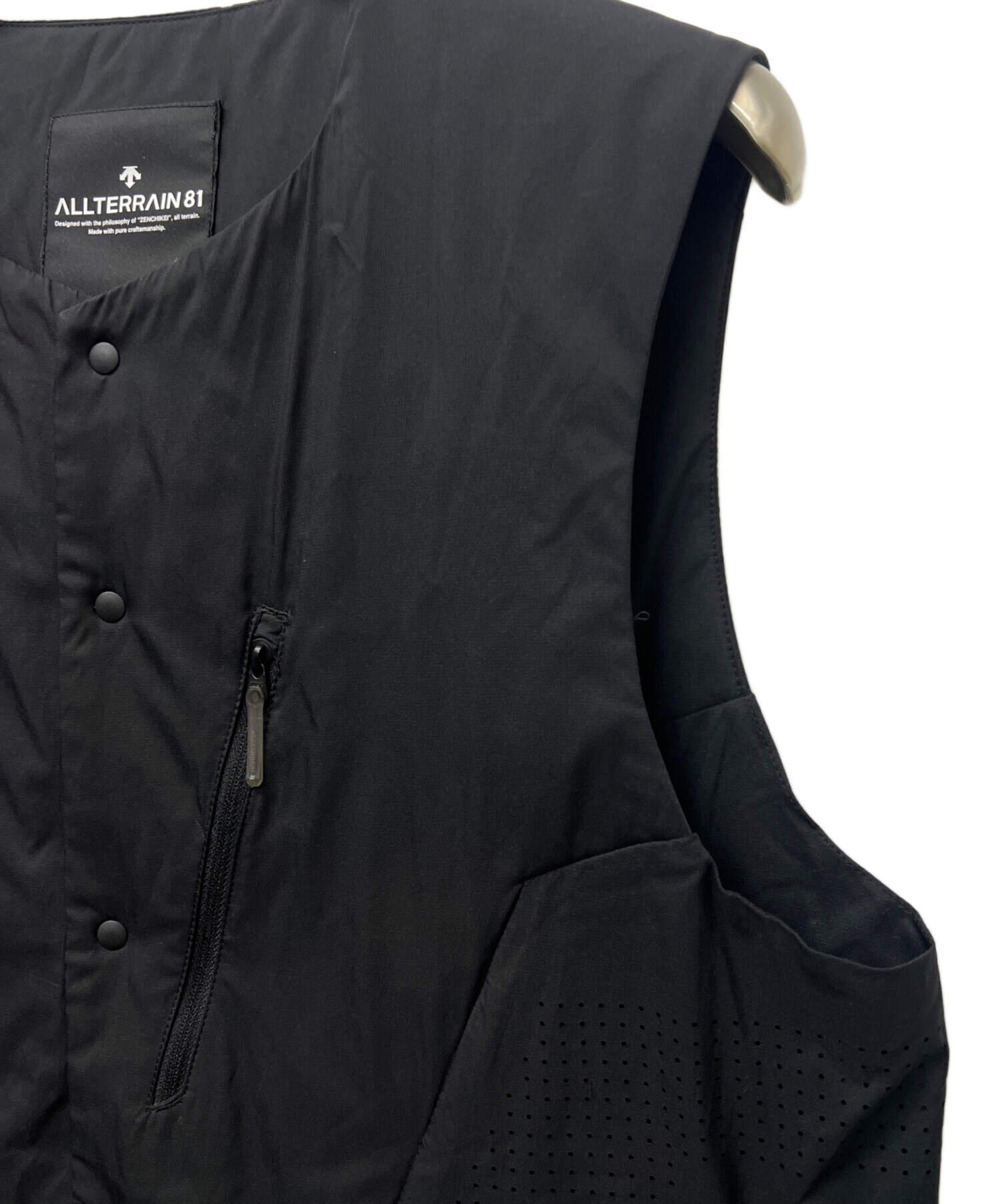 中古・古着通販】DESCENTE (デサント) ベスト ブラック サイズ:M