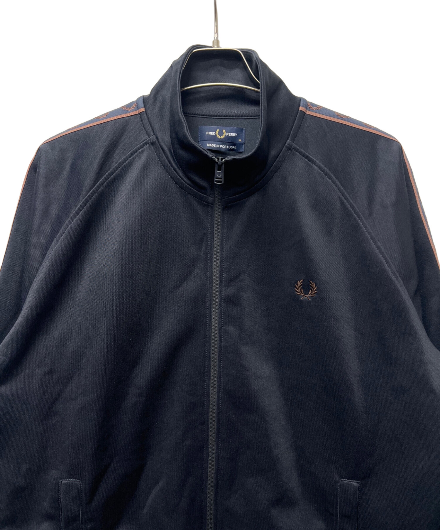 Contrast Tape Track Jacket新品未使用⭐️ 中古・古着通販】FRED PERRY (フレッドペリー) CONTRAST TAPE TRACK