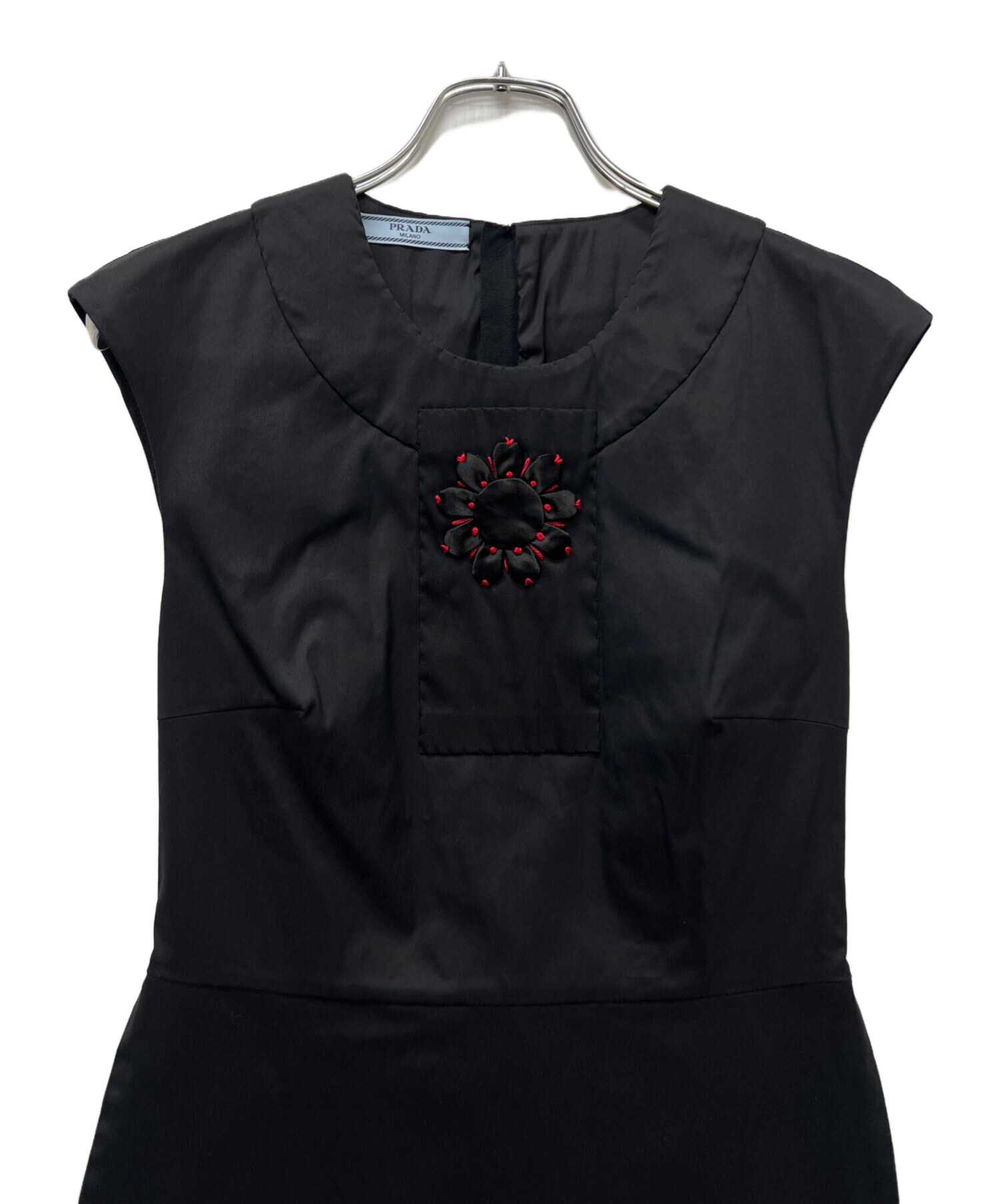 中古・古着通販】PRADA (プラダ) ノースリーブブラウス ブラック 